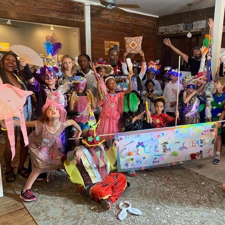 Summer Spotlight 🌟 July 8 - 12: Bywater Midsummer Mardi Gras Camp | Ages 7 - 13⁠
⁠
Join us for the 2nd Annual Bywater Midsummer Mardi Gras - hosted by our Art Camp 504 students! At the beginning of the week, students vote on a theme and name for the