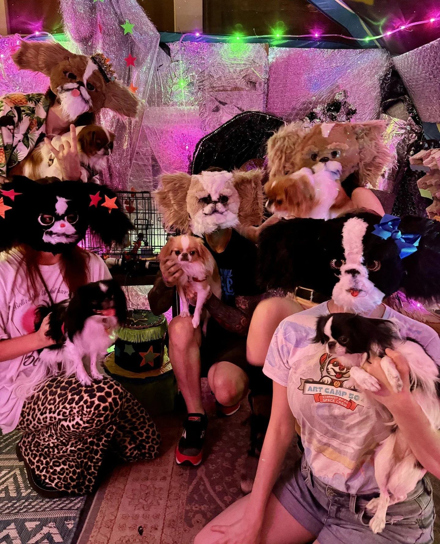 β‘οΈTeachers have fun tooβ‘οΈ Flashback to Summer '25 when the Art Camp 504 grown ups snuck into the kids' Kings of Karnage Recording Studio to stage our own photoshoot πΈ β
β
So grateful for our amazing team of wildly creative artists and dreamers - we