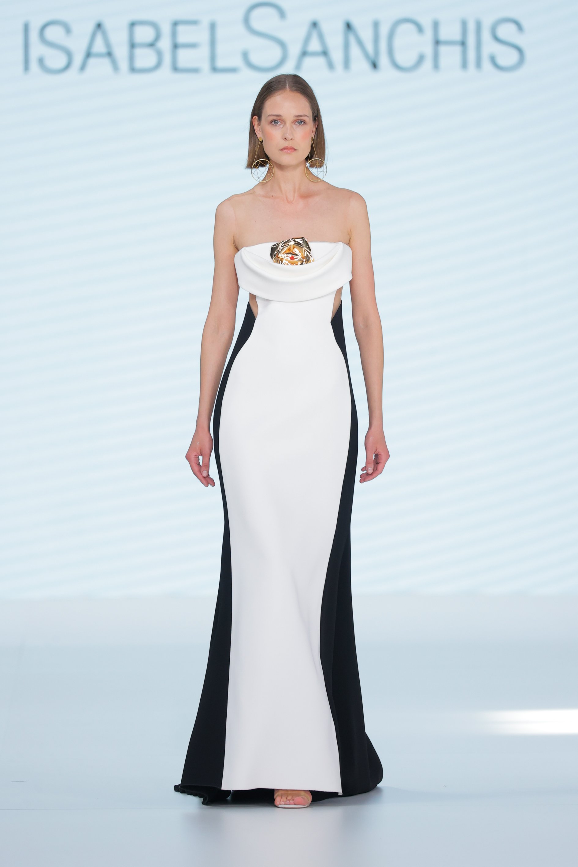 ISABEL SANCHIS_New York Bridal Market_Union Couture (4).jpg