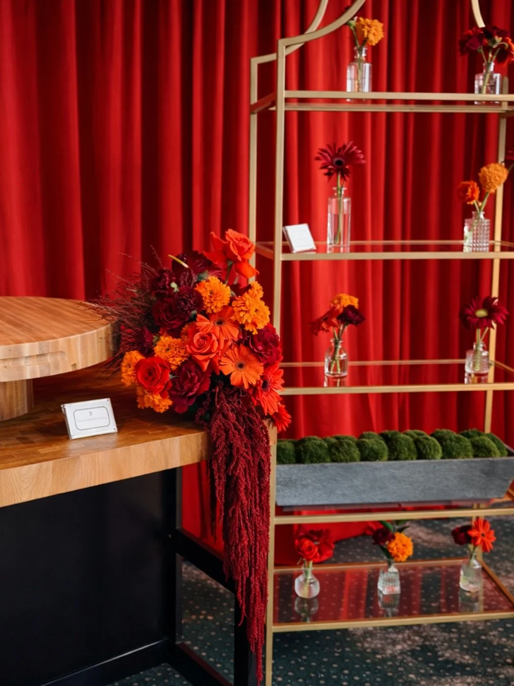 When it comes to an HBCU, we are supporting 1000%!
@awarefestival HBCU Casino Royale was definitely one of the best transformations I have seen for a fundraiser! 

#hbcu #awarefest #fundraiser #floraldesign #atlantaflorist