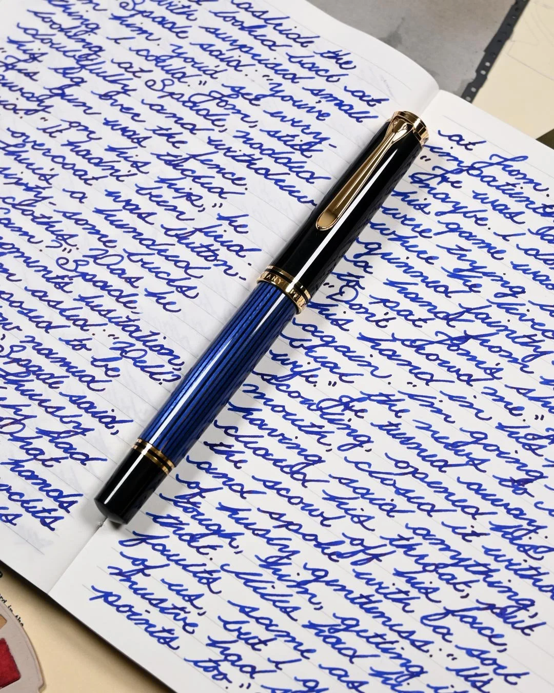 Monteverde Ocean Noir writing sample with Pelikan M800 1