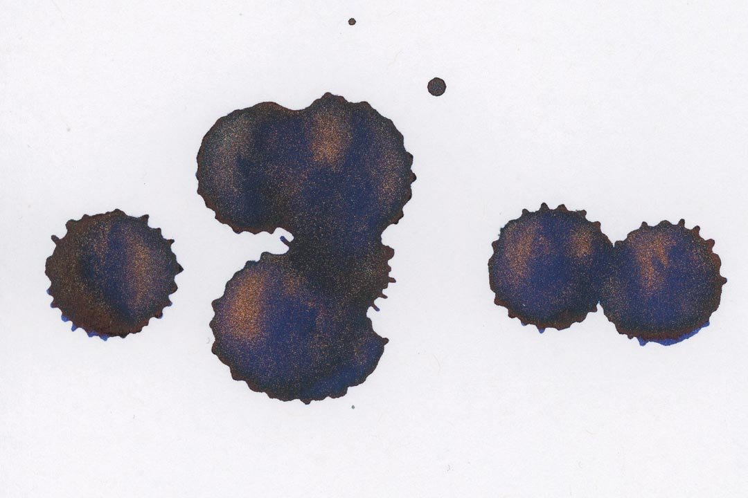 Diamine Frostbite ink droplets
