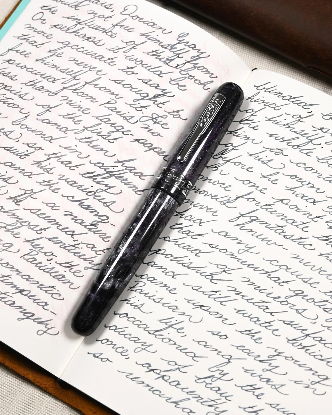 Taccia Aoguro writing sample with Conklin 1898 "Doodle" 1