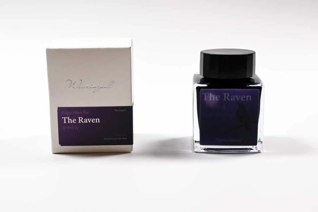 Wearingeul The Raven bottle