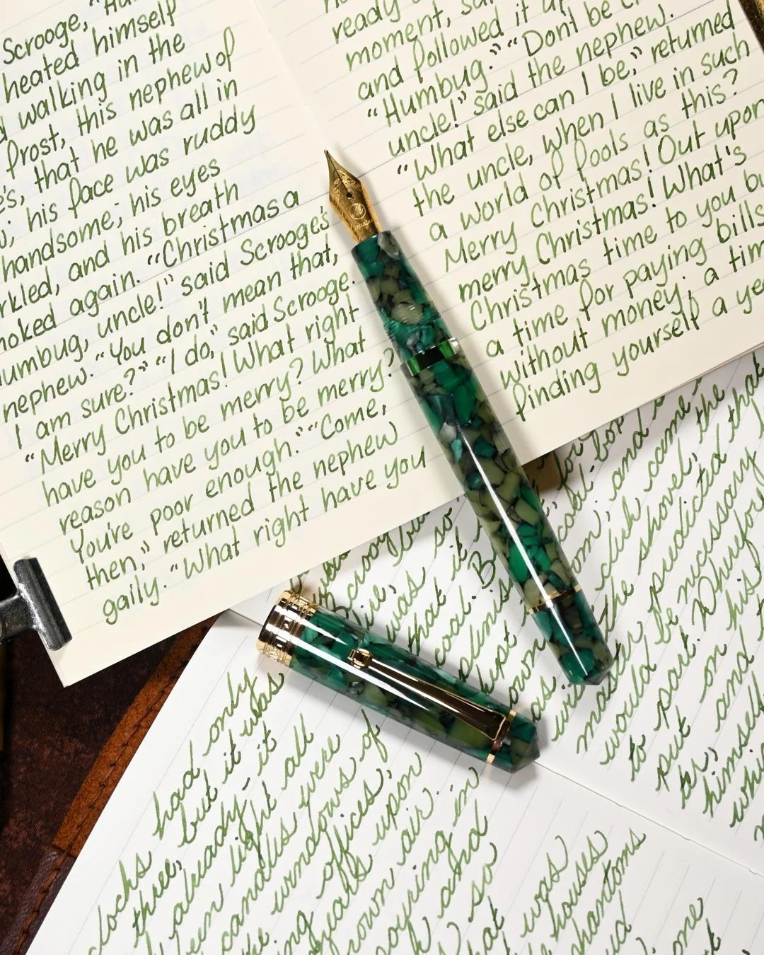 Diamine Mistletoe writing sample with Asvine P20 Green Marble 4