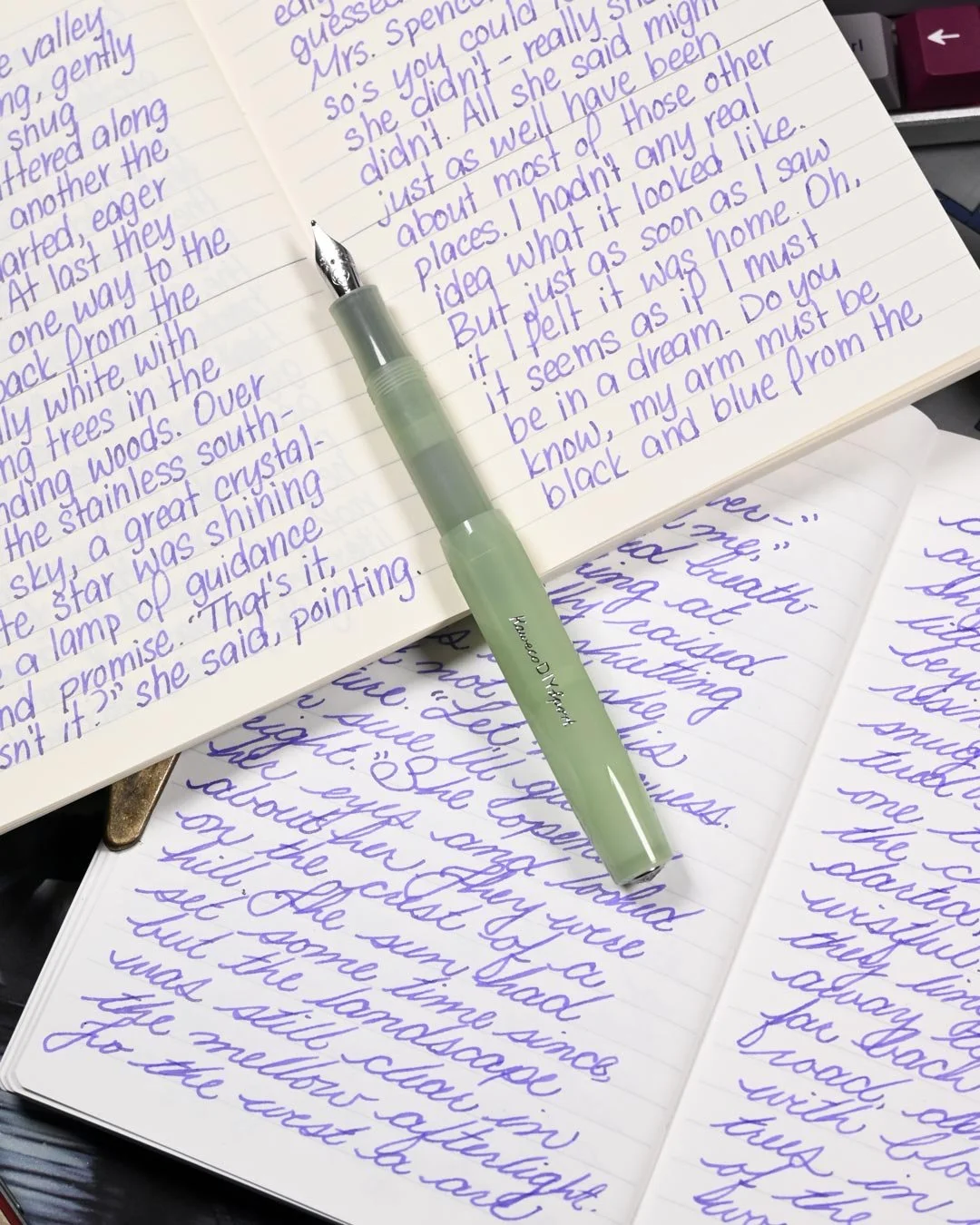 Diamine Violet writing sample with Kaweco DIY Sport Glow 2