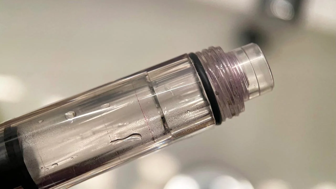 Monteverde Mulberry Noir cleaning