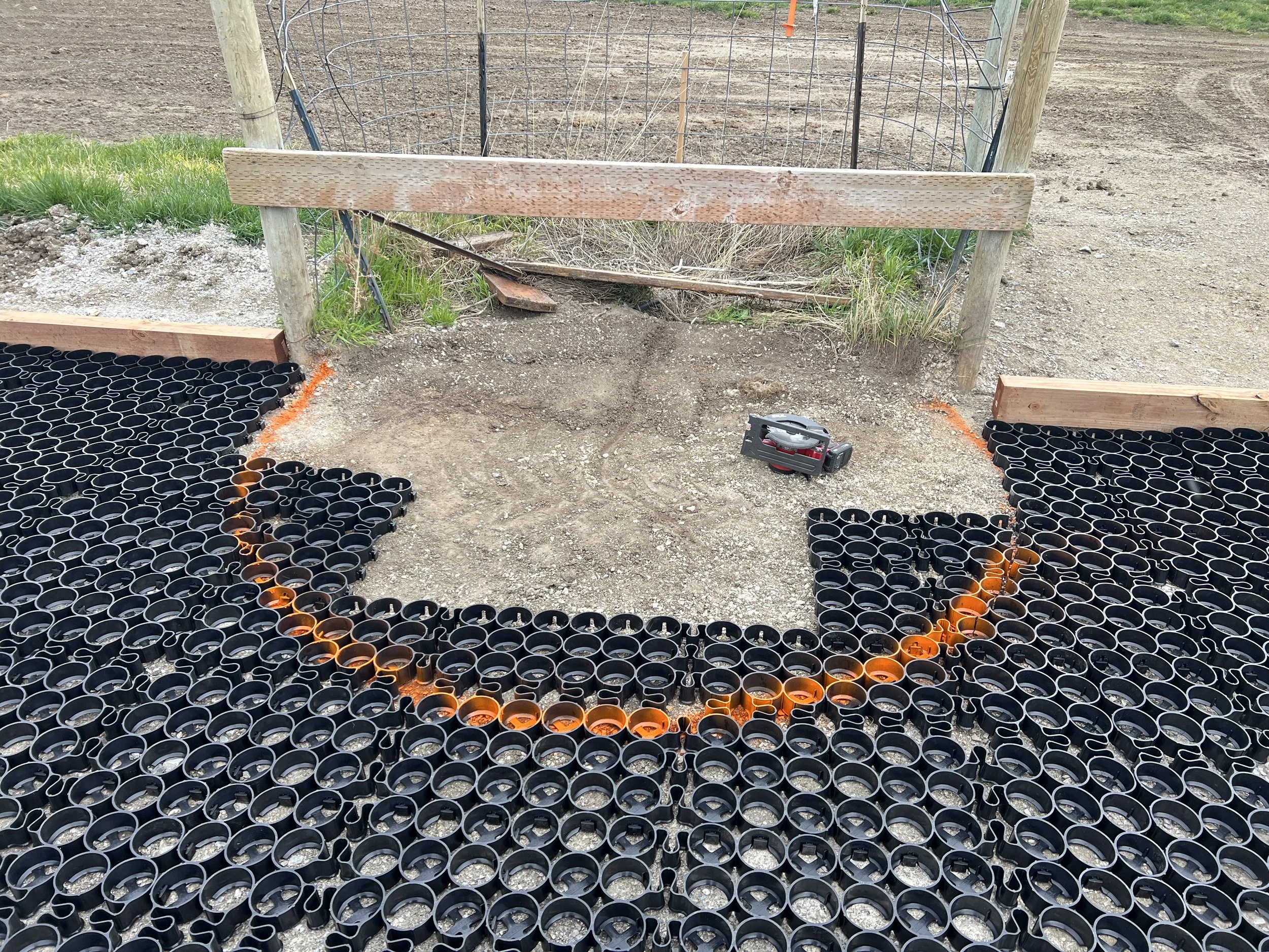 TrueGrid is marked to make cutting simple