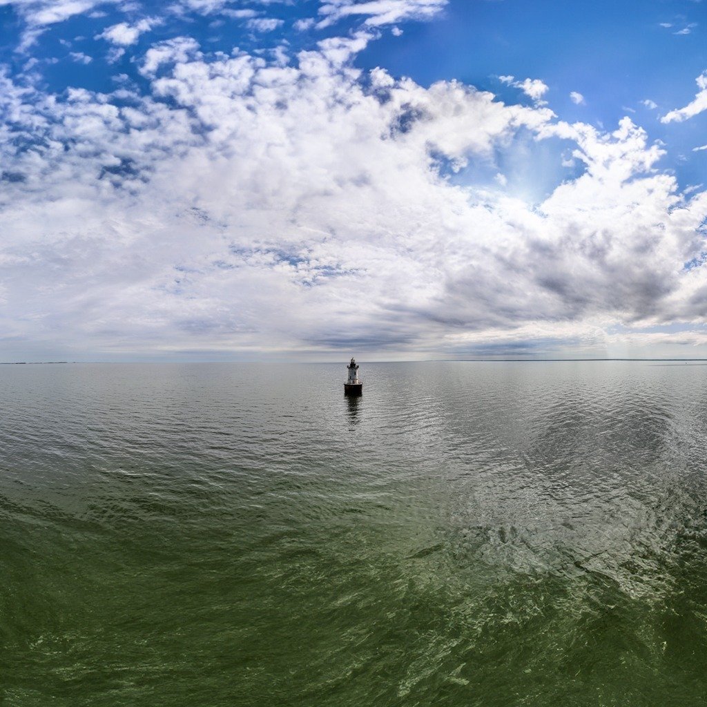 Does this make my lighthouse look small? 😳

 #lighthouse #chesapeakebay #tlc #doesthismakemybuttlookbig #lightkeepers #hil #hooperislandlighthouse