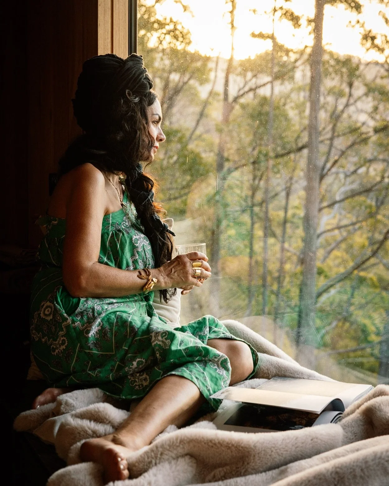 Create space to reflect, refocus, and set meaningful goals for the year ahead

photography @leantimms 
styling @lynda.gardener 

#hunterhuonvalley #huonvalley #tasmania #brandtasmania #travel #tasmanianphotographer #glenhuon #mindfulness #mindfultrav