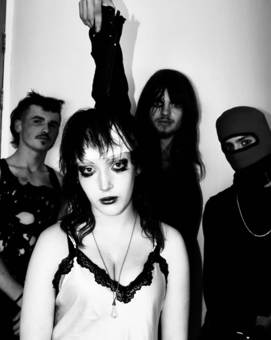 🎀 Livid - on the new wave of riot grrrl &amp; bringing girl pop 2 hxc 🎀