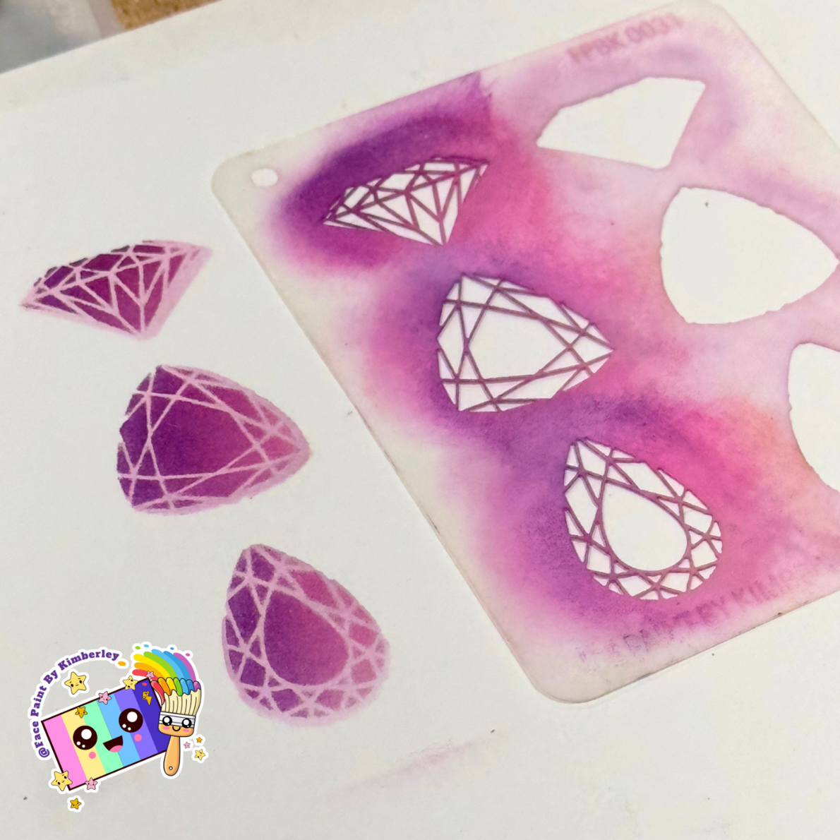 multi-layer-gemstone-stencil-artwork-closeup
