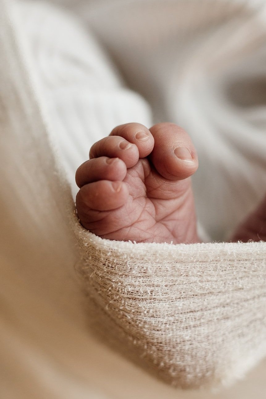 tiny toes captured by Mackay birth photographer