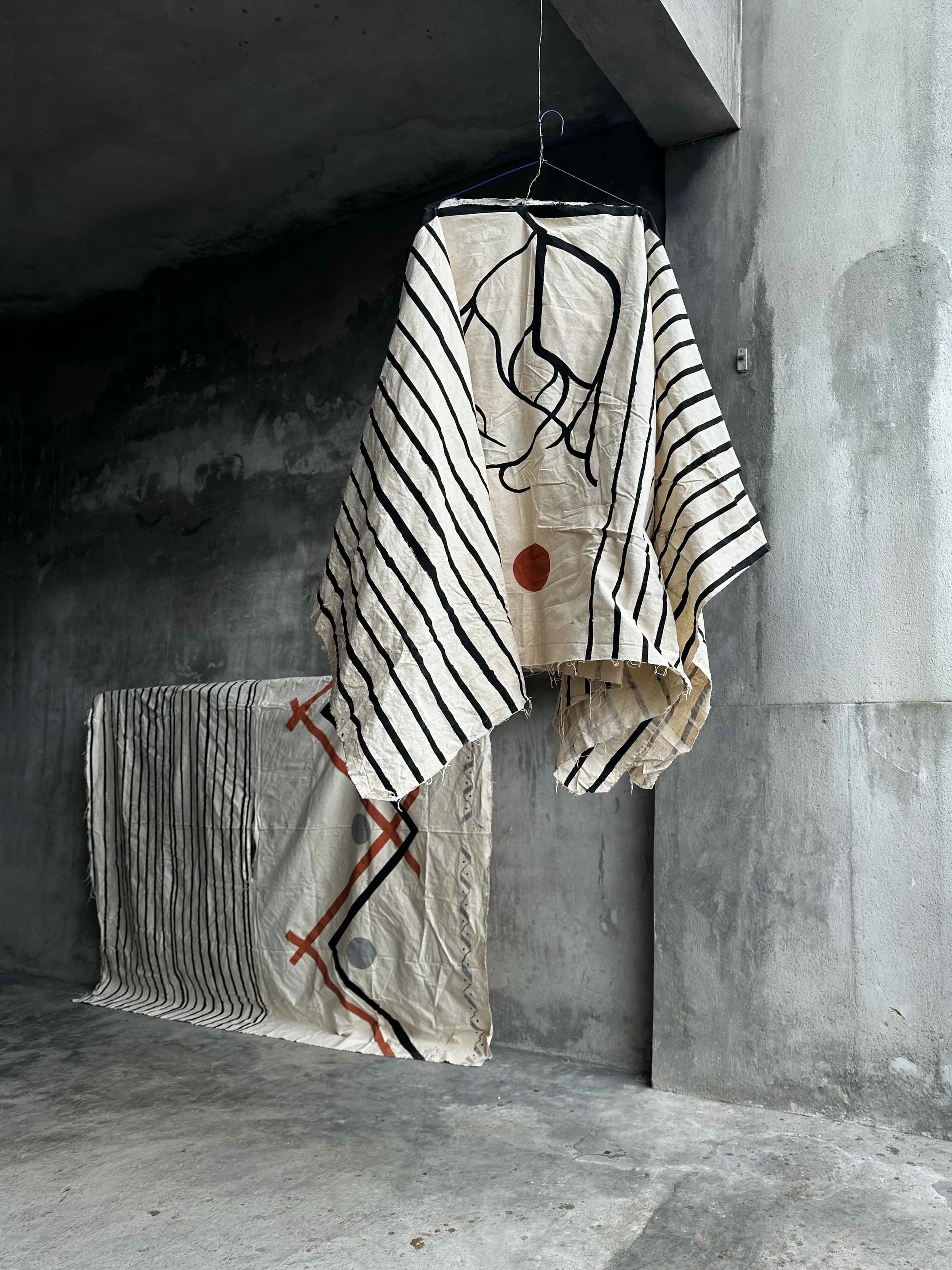 Trajes-1-low.jpg