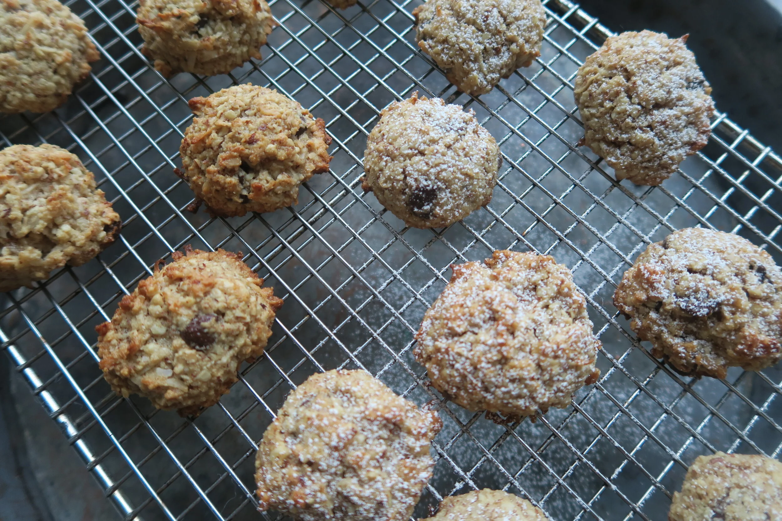 ALMOND JOY COOKIE
