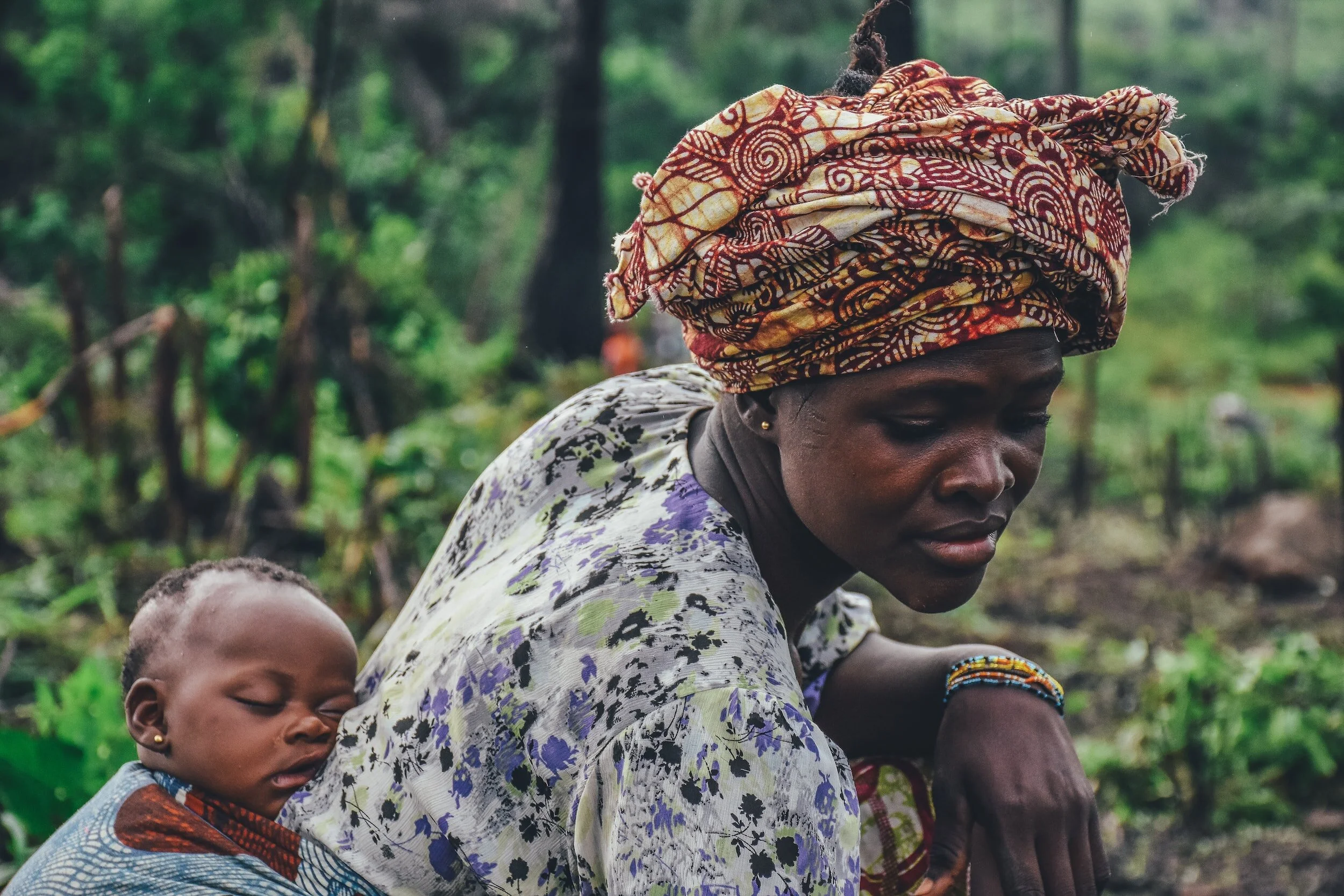 Nous sommes conscients que de nombreuses communautés au Congo Brazzaville font face à des difficultés socio-économiques, à des inégalités et à des défis en matière d'éducation et de santé. Notre objectif est de travailler en collaboration avec ces co
