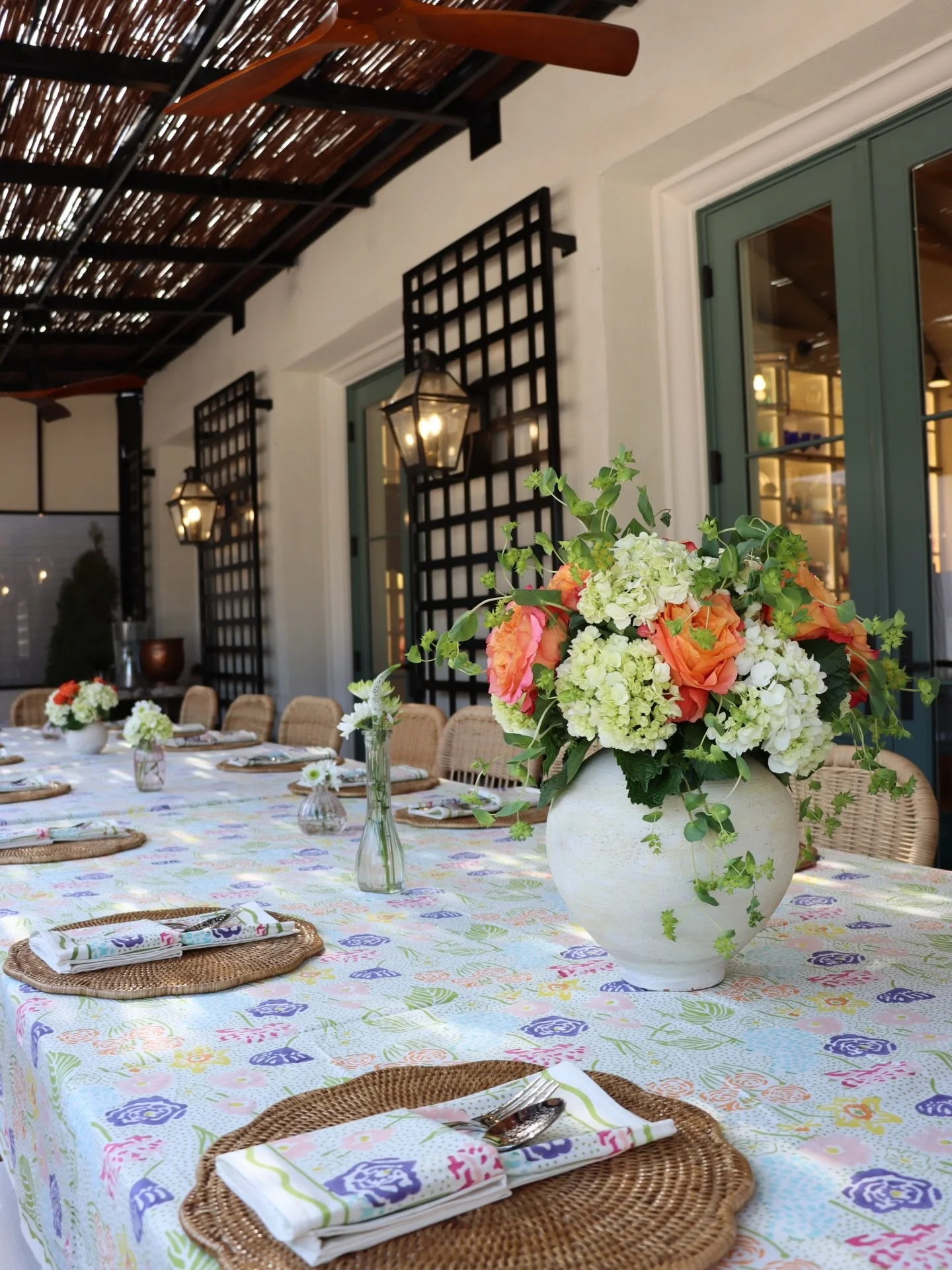 It brings me great joy to announce Events by Julie is collaborating with Pomegranate to plan and host special events at its flagship store here in Lexington! 
 
One of my favorite places to shop is now going to be a new favorite place to host your sp