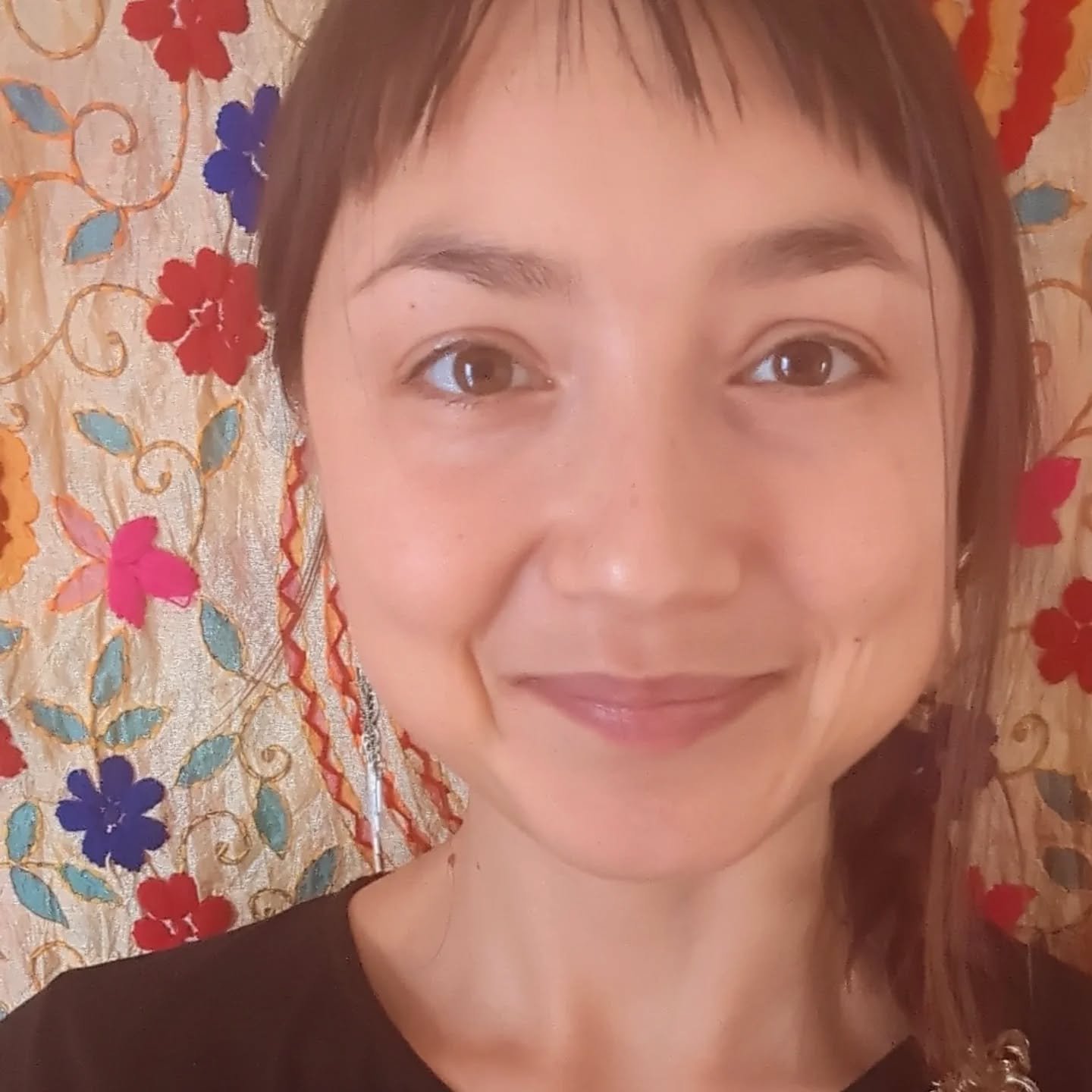 ⏱️ Chronologie d'une frange
.
Juste pour le fun 🫶🏼
.
🫶🏼 &amp;&amp; J'avoue, petit symbole
.
Qui repr&eacute;sente ce que j'ai os&eacute; cette ann&eacute;e&nbsp;
.
Changer, essayer, investir, d&eacute;m&eacute;nager, d&eacute;couvrir, proposer, e