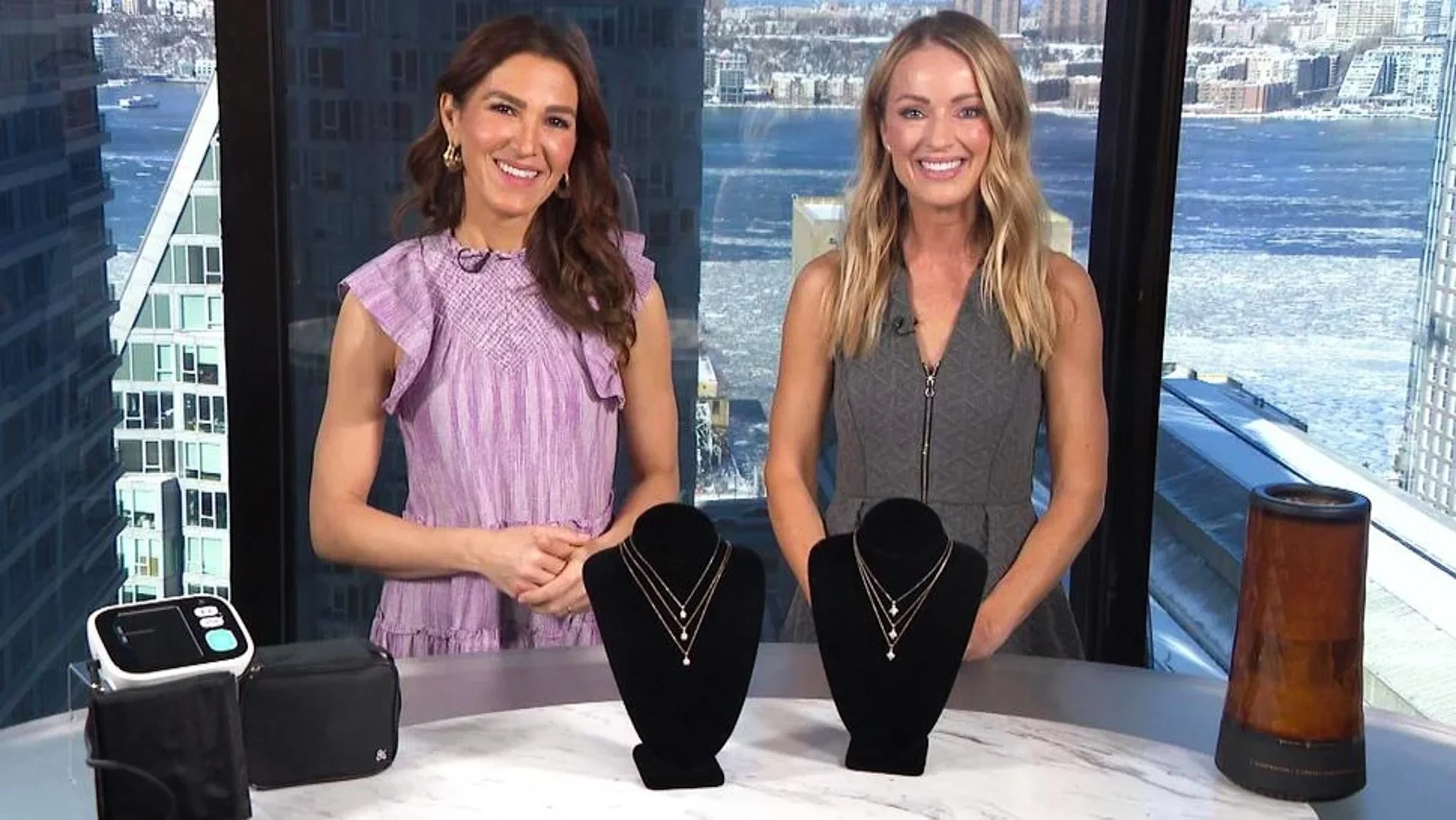 About Anna De Souza — Anna De Souza, Lifestyle Expert, Tech Expert