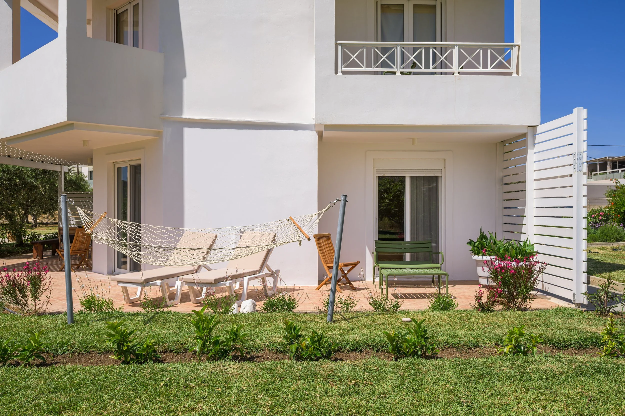 Einalia 3 - side garden.jpg