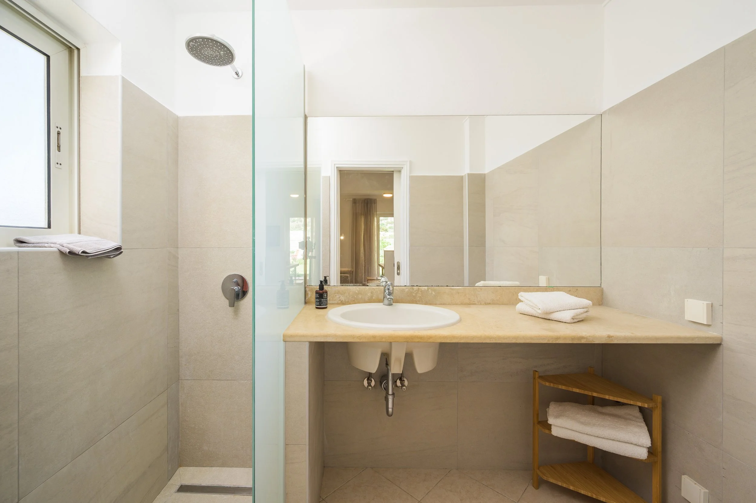 Einalia 5 - bathroom.jpg