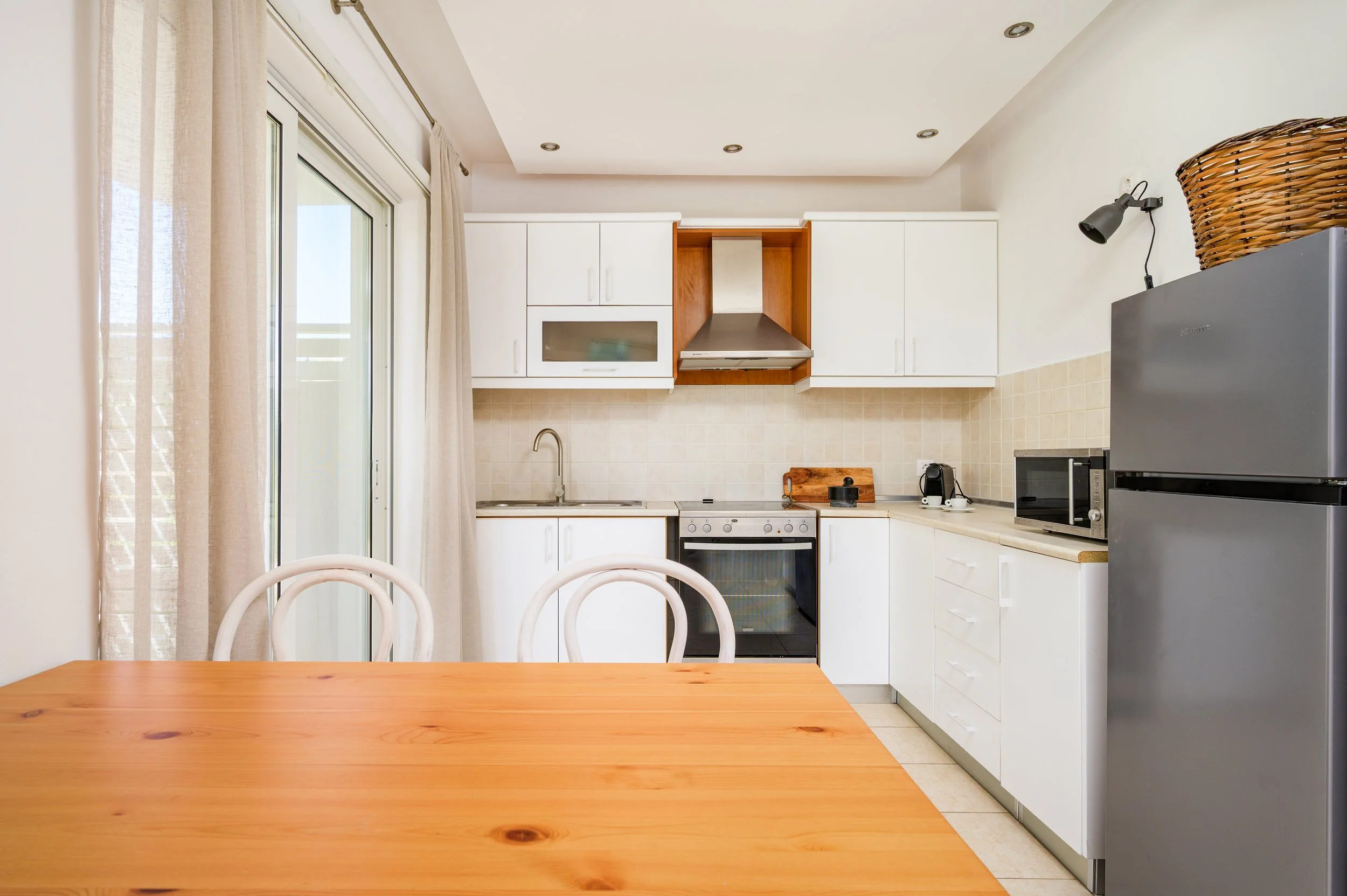 Einalia 3 kitchen.jpg