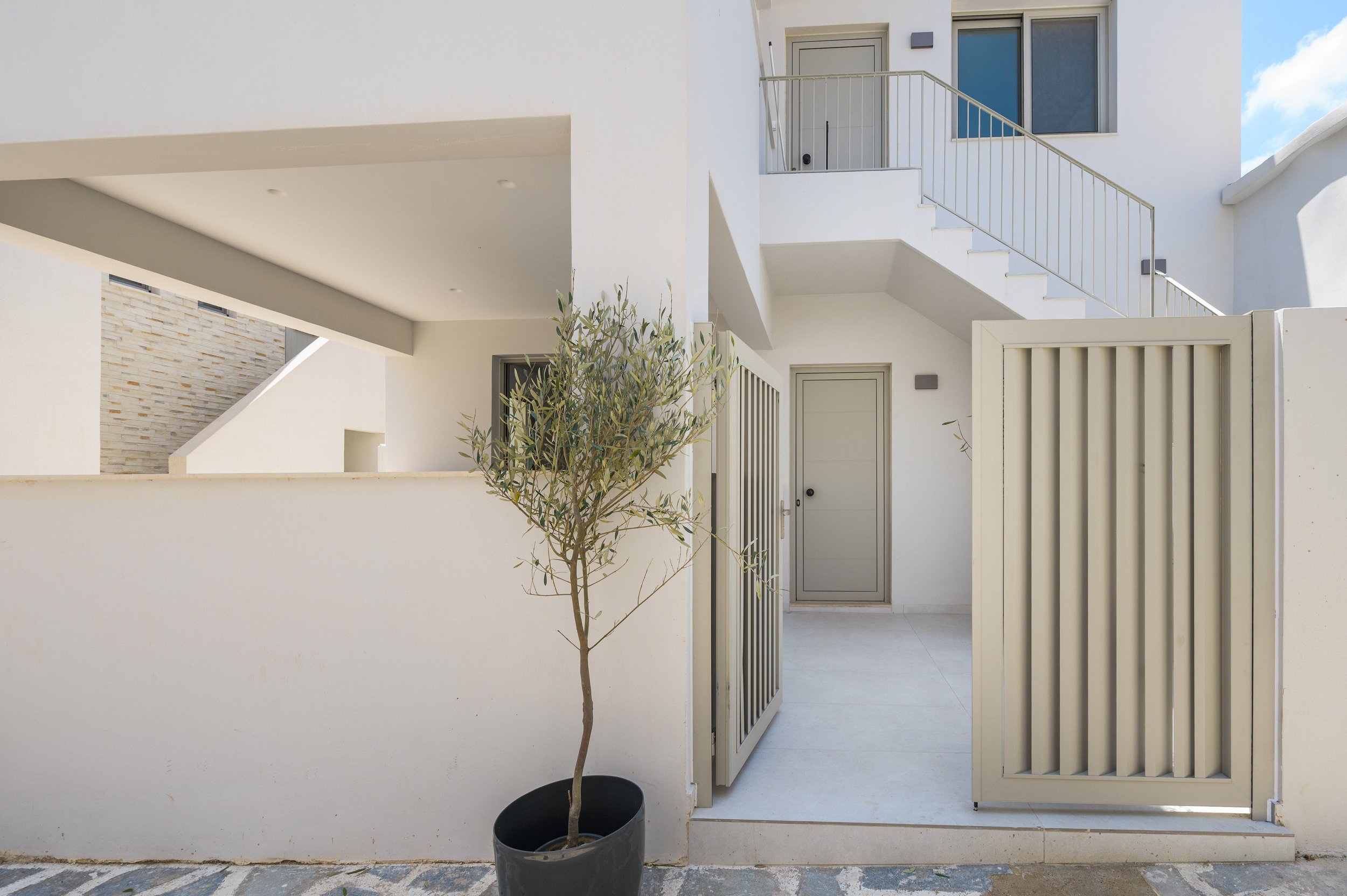 ELENI - exterior.jpg