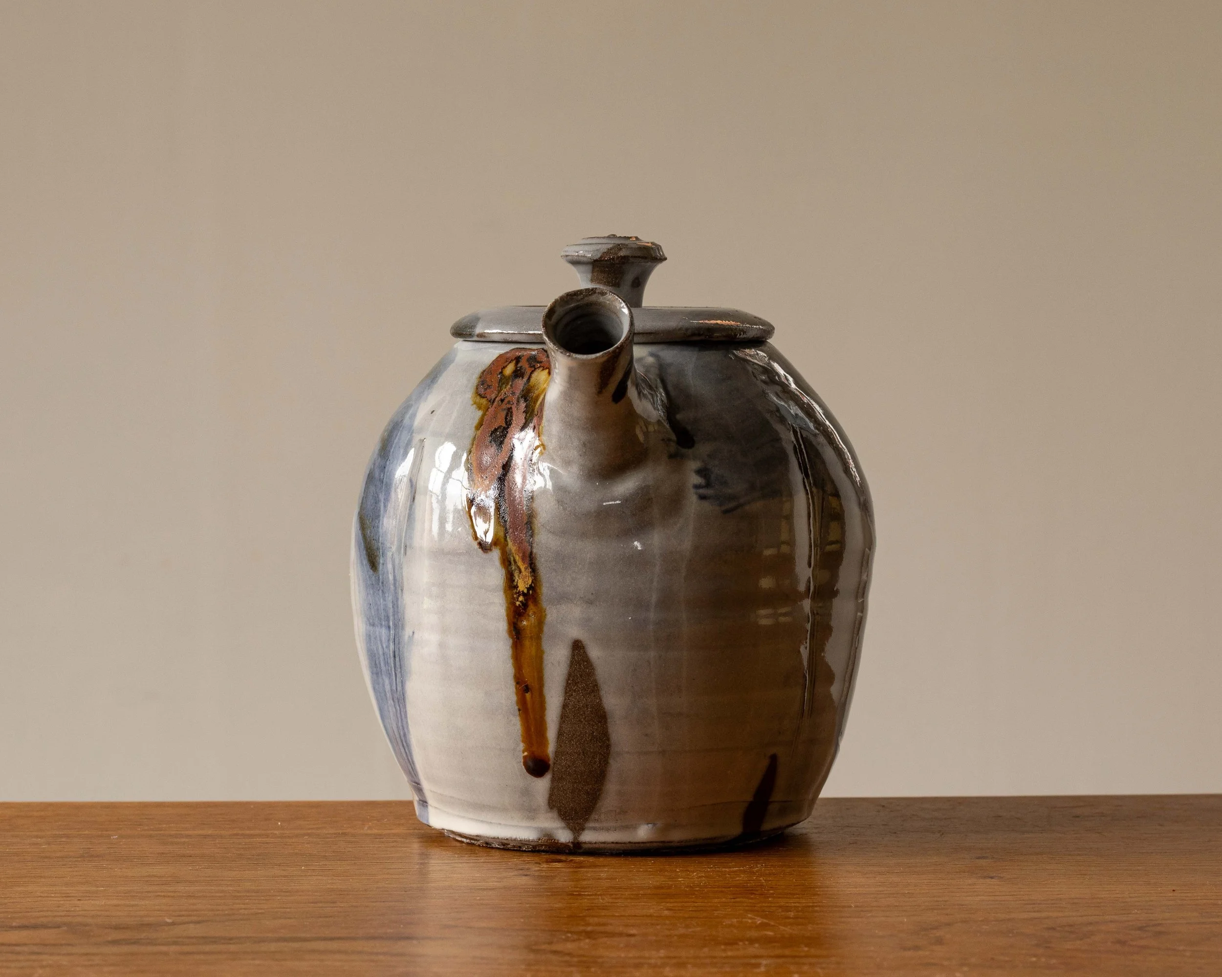 2.Handmade Japandi style teapot.jpg