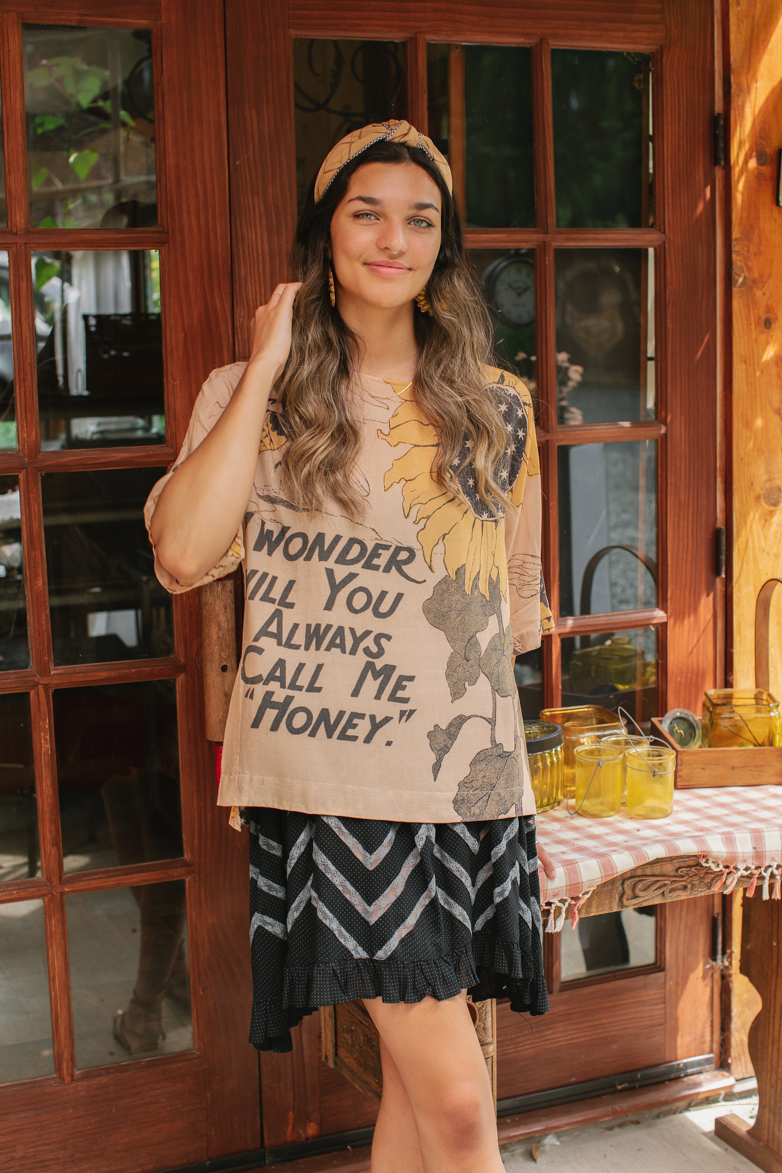 Sarah-Bowman-Portraits-Photography-market-of-stars-will-you-always-call-me-honey-35.jpeg