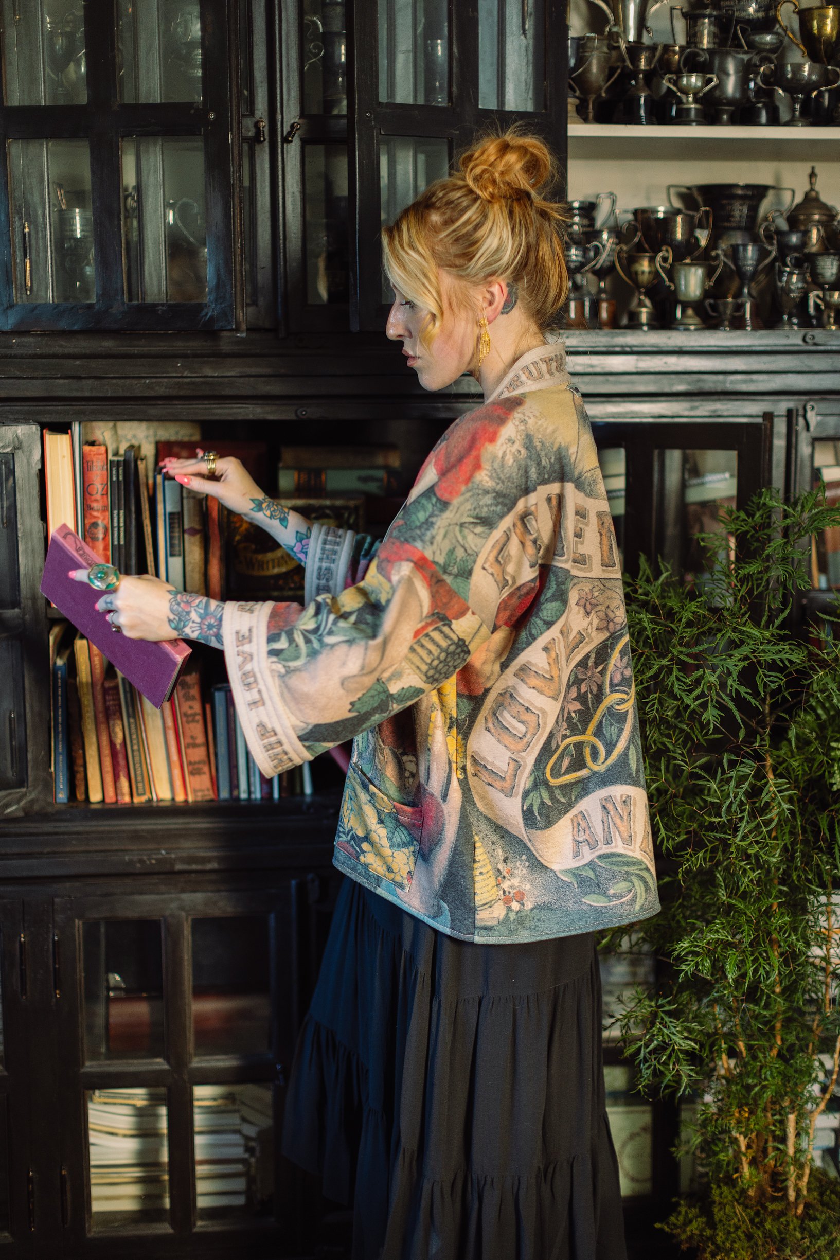 Sarah-Bowman-Portraits-Market of Stars - Friendship Loive Truth Cottage Jacket-12.jpeg