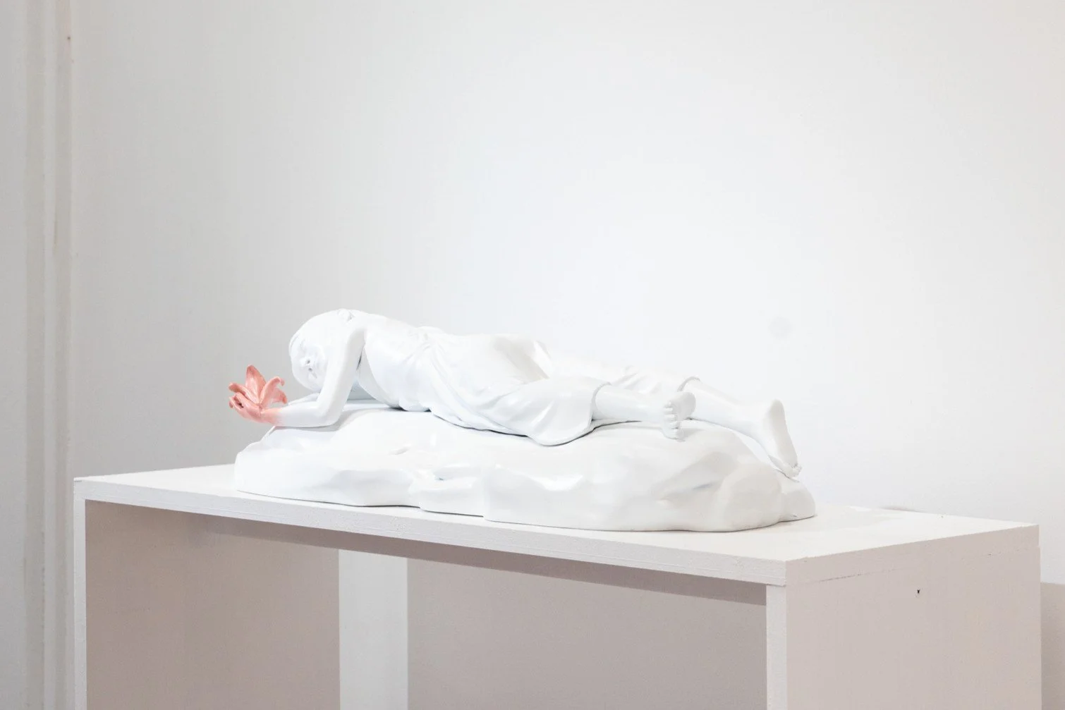 Rito de una flor / 15 x 60 x 28 cm / 2025