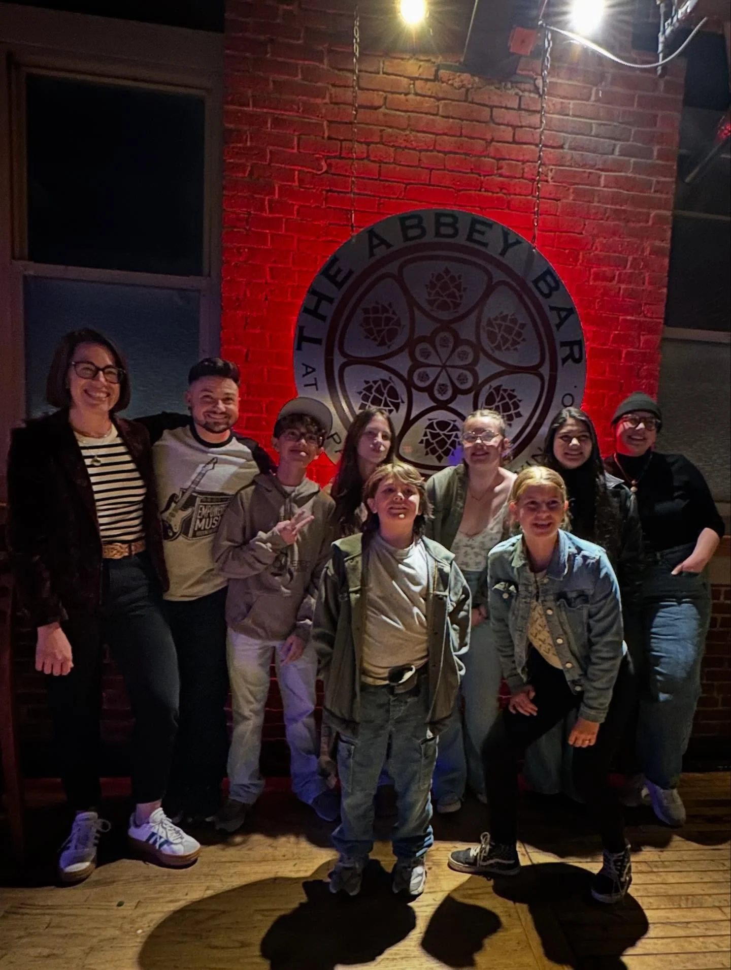 Round 1 of Abbey Bar Jam pics! (If you have more, send them)! Big thanks to @abbeybarofficial @moonpeakproductions Trez Music @jasonmescia @thoughts_unclear @daphnekay.education and all the parents, friends, supporters of these amazing students 🤩