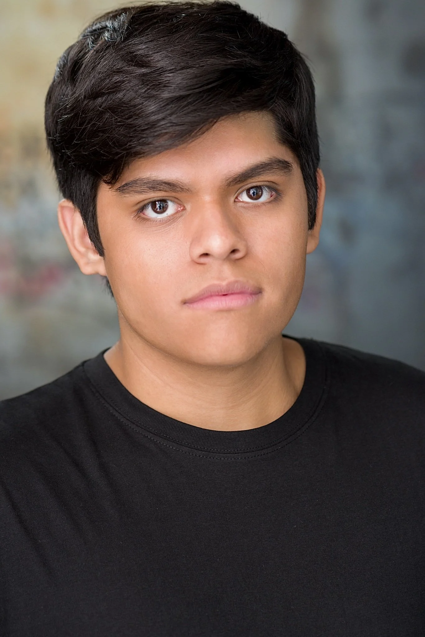 Jonah Mendoza Headshot! .jpg