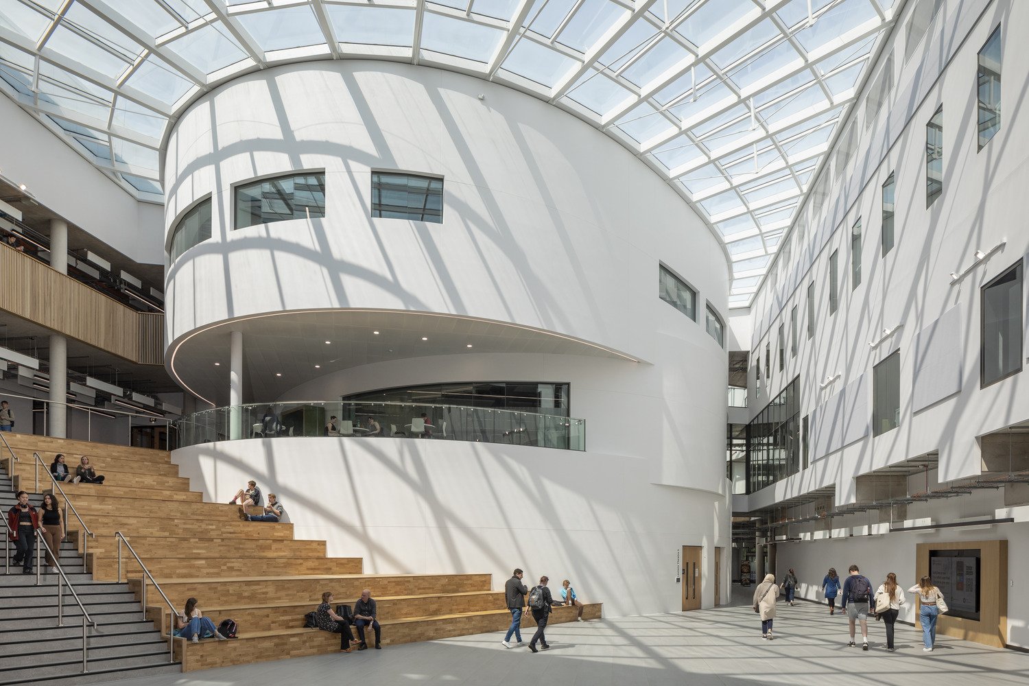 The_Wave_Atrium_and_central_hub.jpg