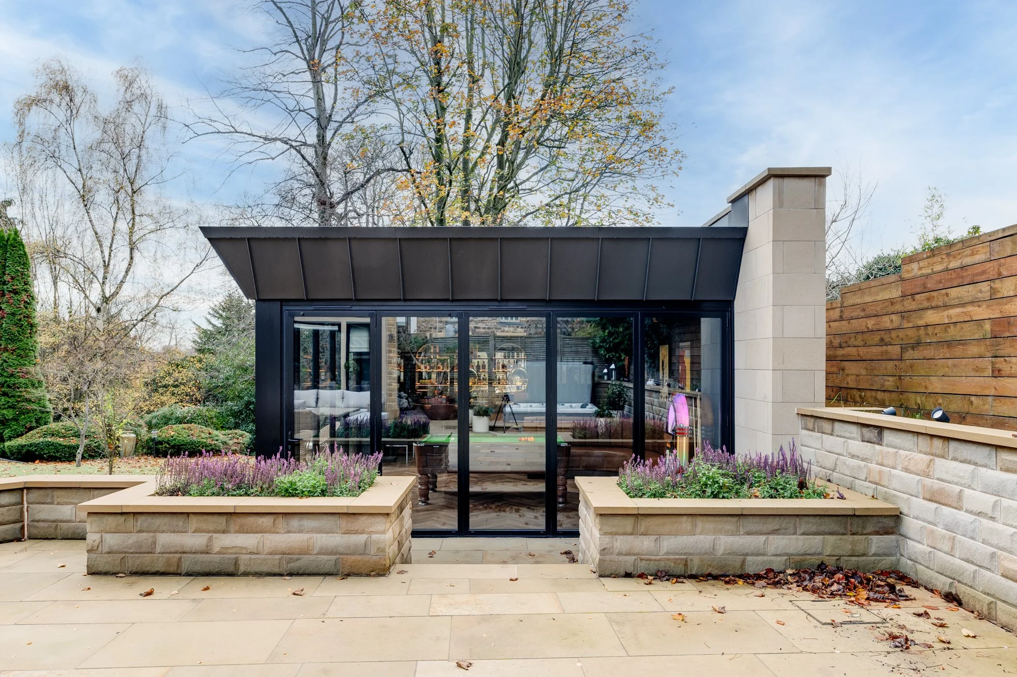 Ranmoor Crescent by CODA Bespoke and Dibujo.design Interiors