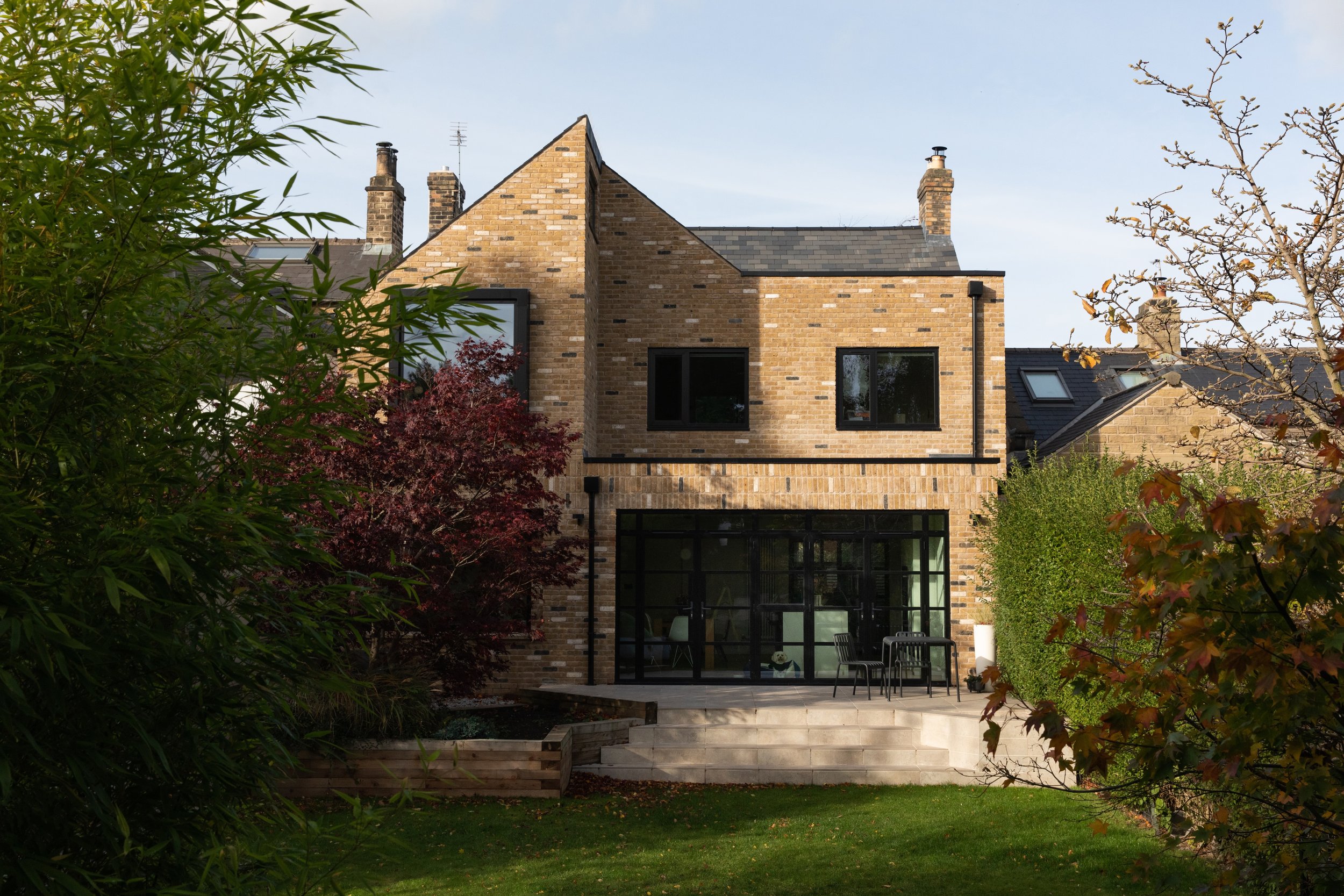 Carr Road by HEM Architects