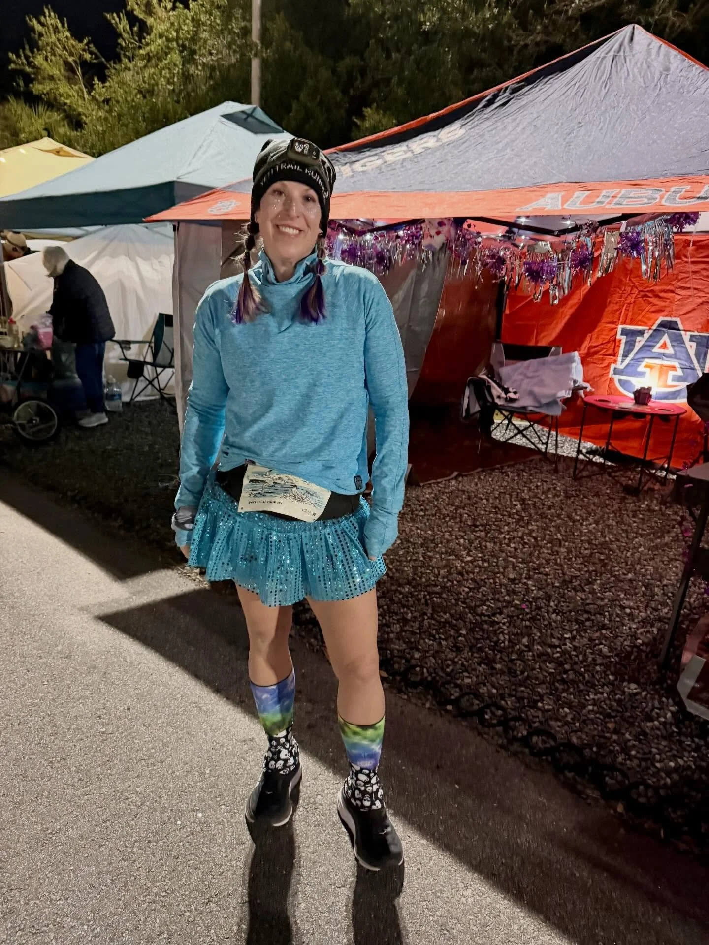 How it started vs. how it ended at @yetitrailrunners Dark Anchor! 

We see you, @katmayhart! Running 100K in loops of Georgia&rsquo;s Jekyll Island! More lessons learned and mental and physical toughness added to the bank for her next-up goals.

Kath