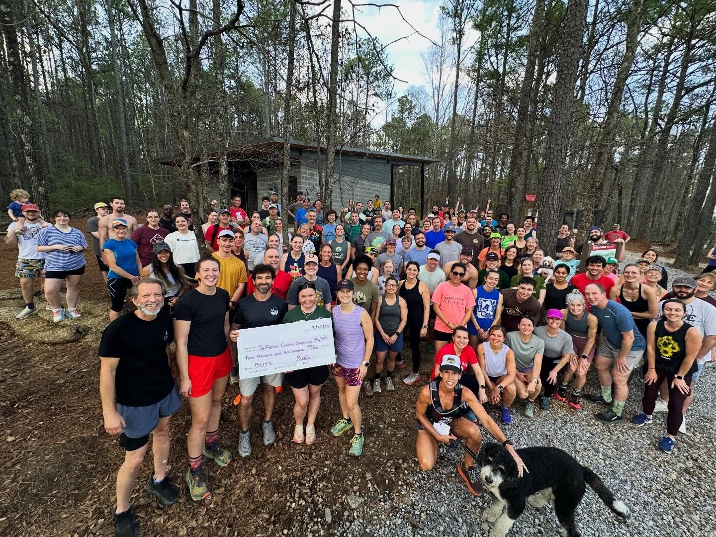 First Tuesday Night Trails of the season! 

First night with @thetrakshak as an official sponsor!

First time with over 125 people in attendance!

First run with the queen of Cocodona, @rachel__entrekin! 👑

First time using the new @redmountainpark 