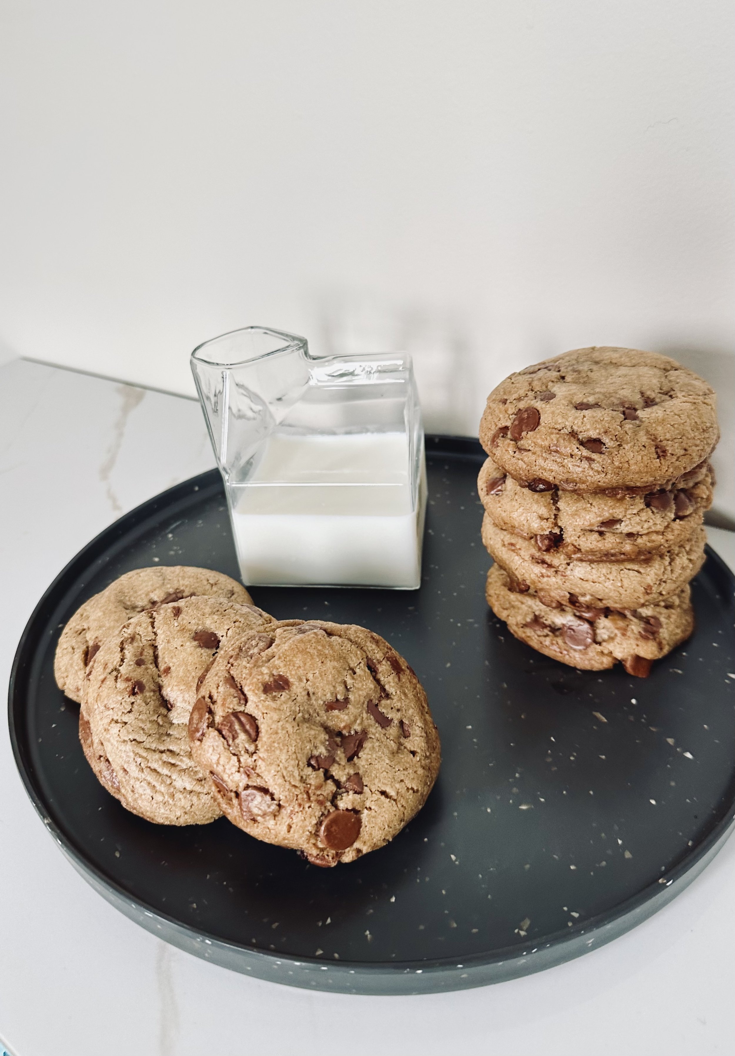 chocolate chip cookies