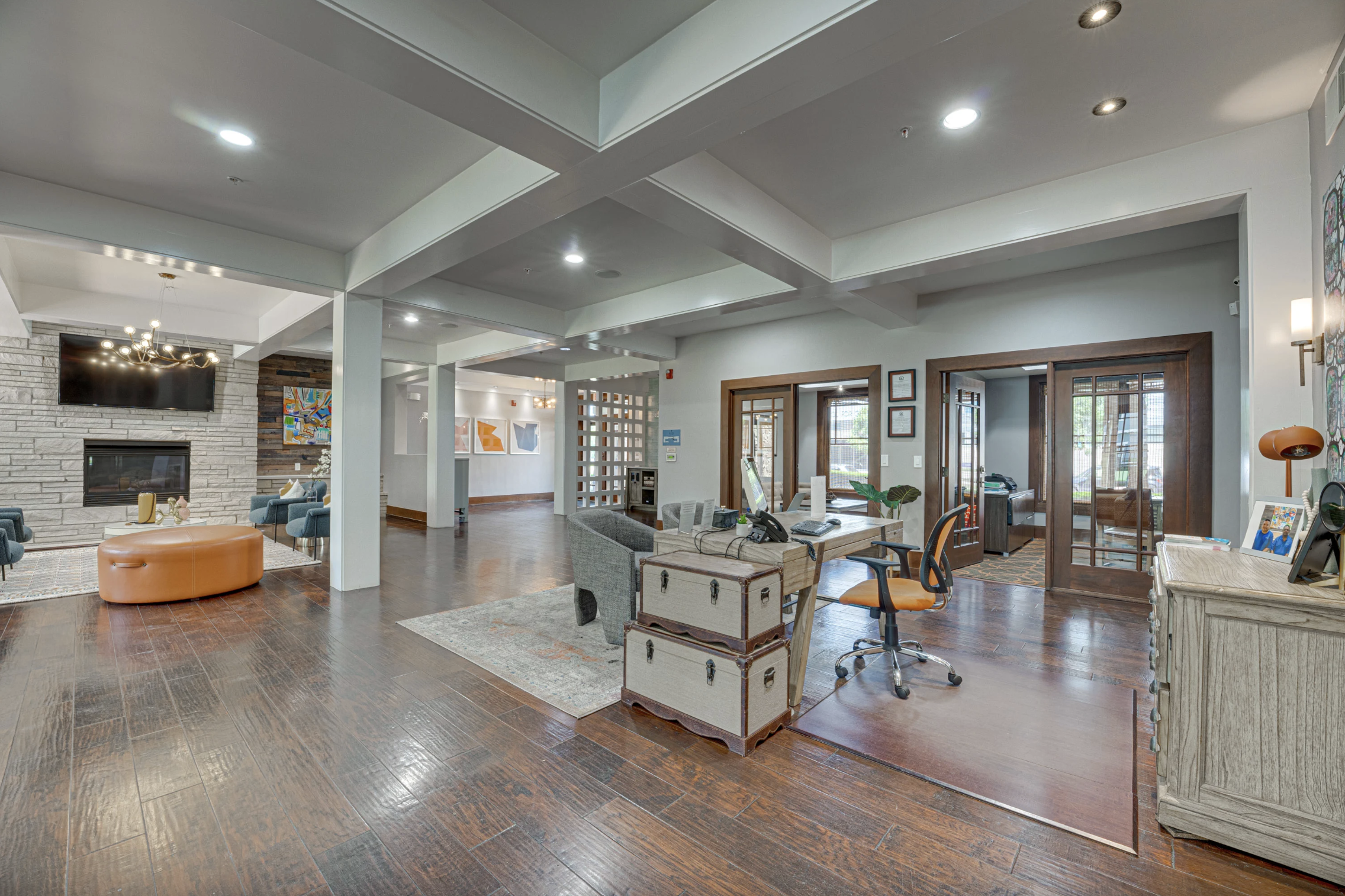 Bowen - leasing center 3.png