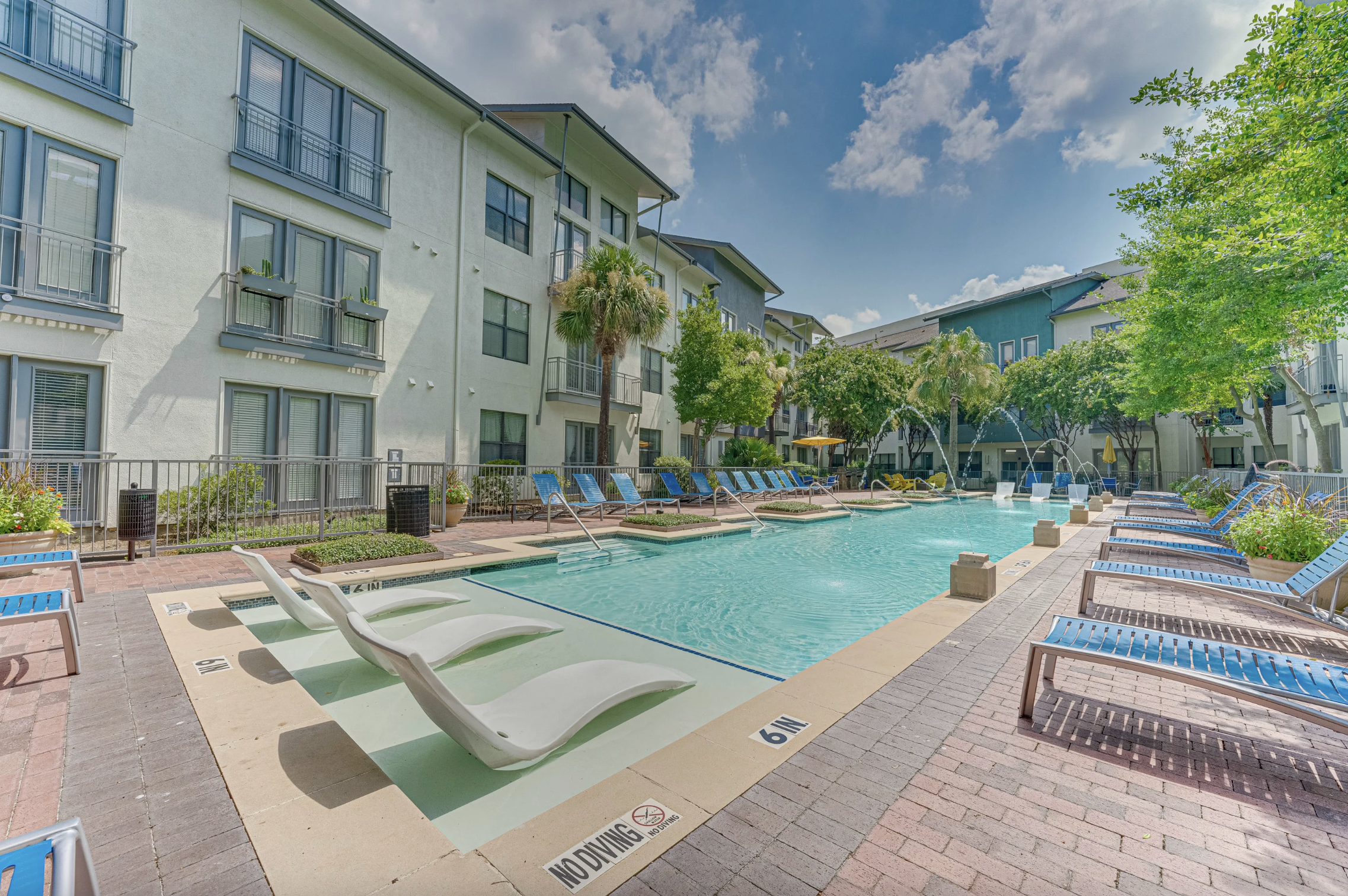 Montrose - pool (1).png