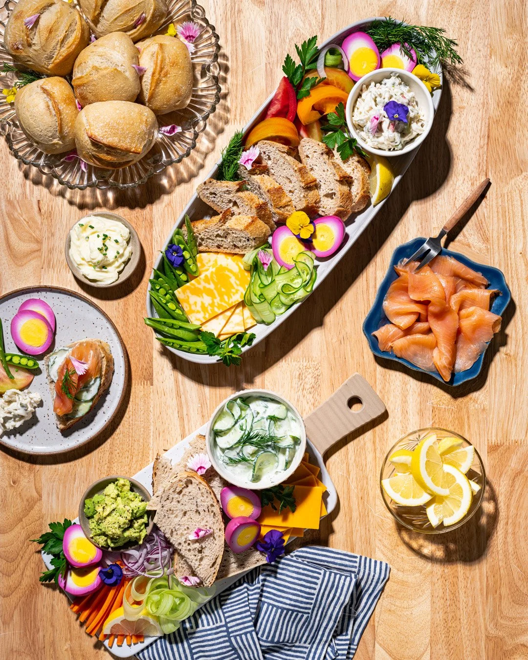 EASTER BREAD BOARD.jpg