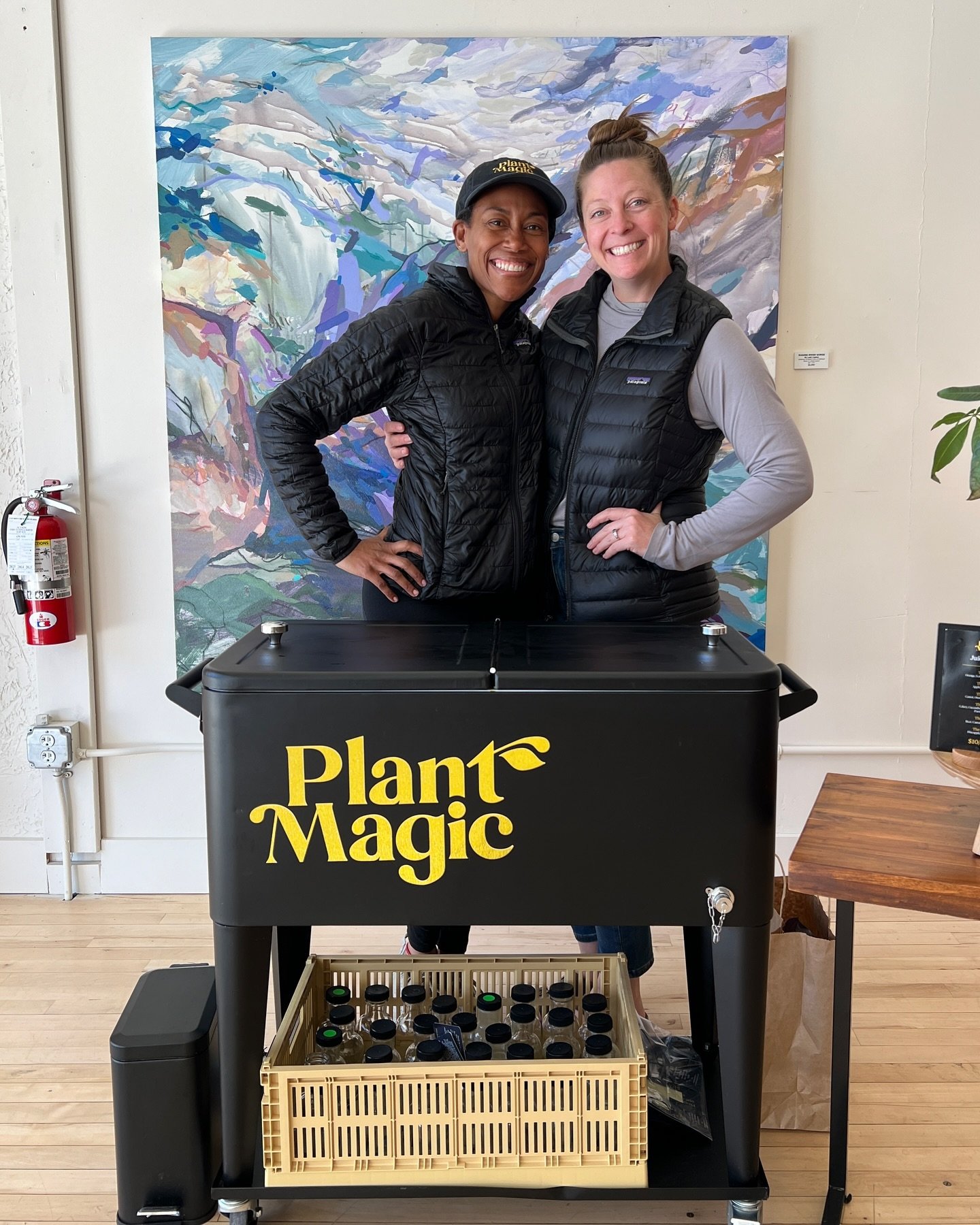 Join us this Friday, May 10th at Helena Home Team for the Spring Art Walk! Plant Magic will be selling juices and sharing free samples from 4 - 6 pm (while supplies last). 

We&rsquo;ll be surrounded by a group of amazing female artists including:
▫️