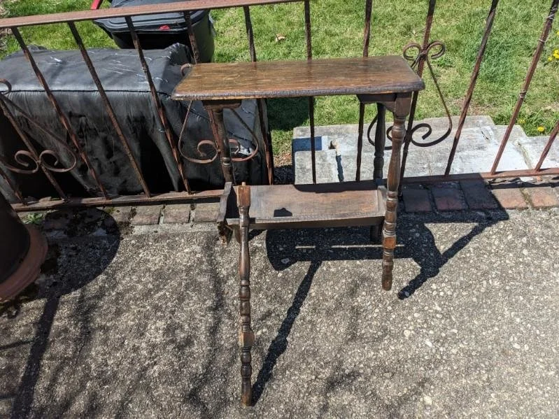 sidetable before.JPG