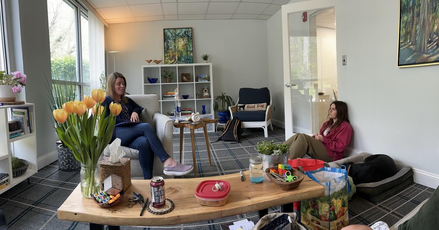 Fresh tulips and fresh perspectives at group supervision #ThursdaysatTrailhead 🥰