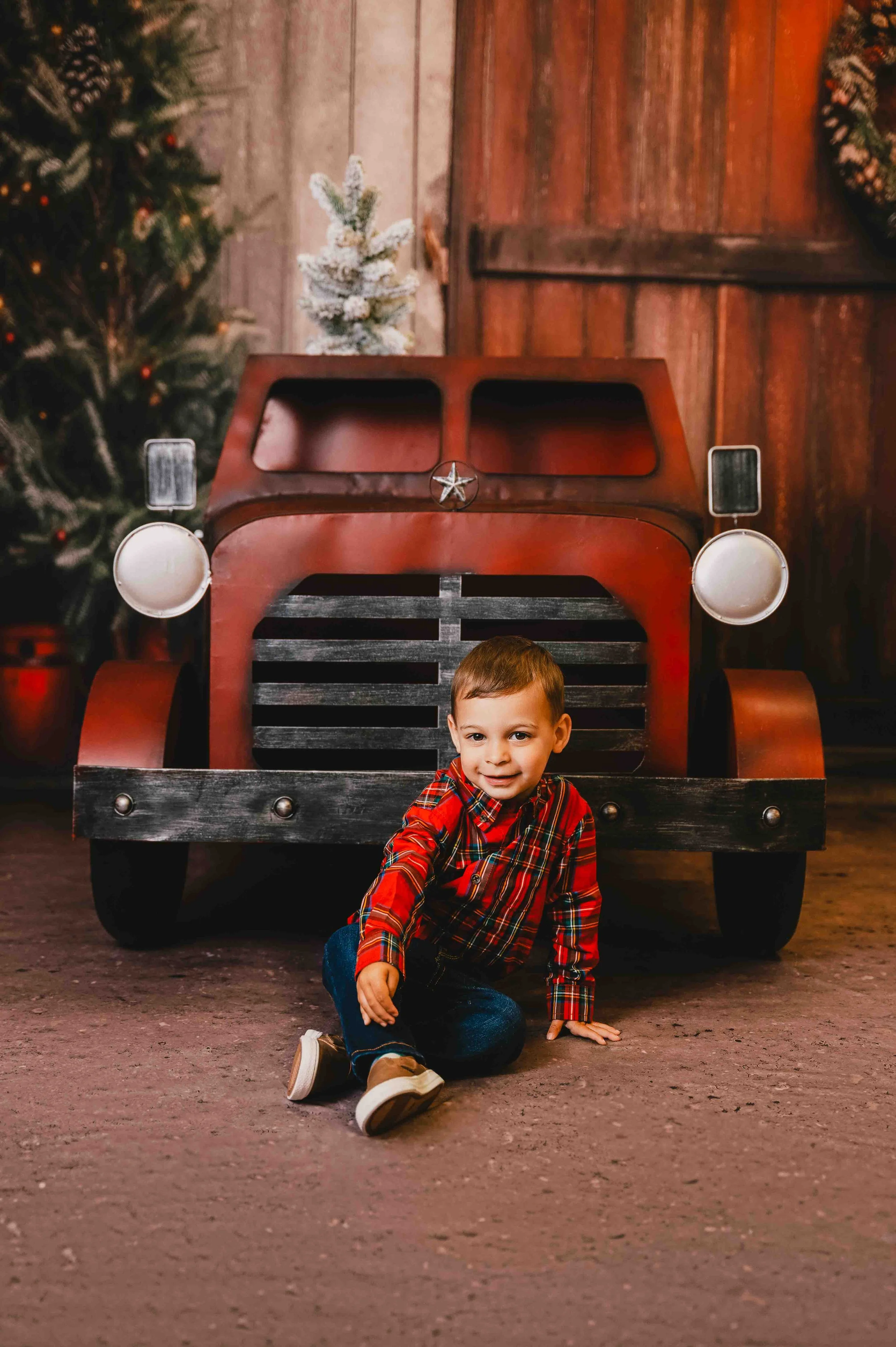 Red Truck Studio Mini Session Photographer-100.jpg