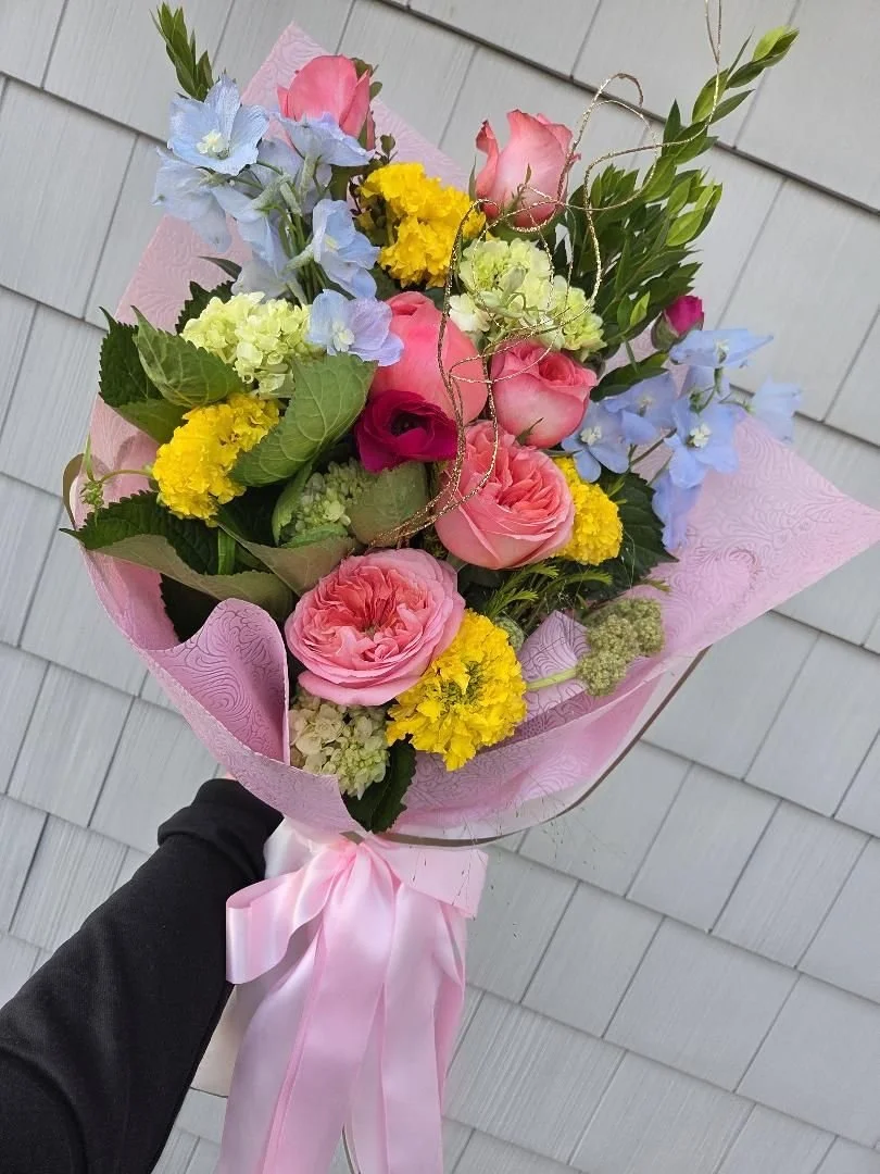 Small Handtied Bouquet