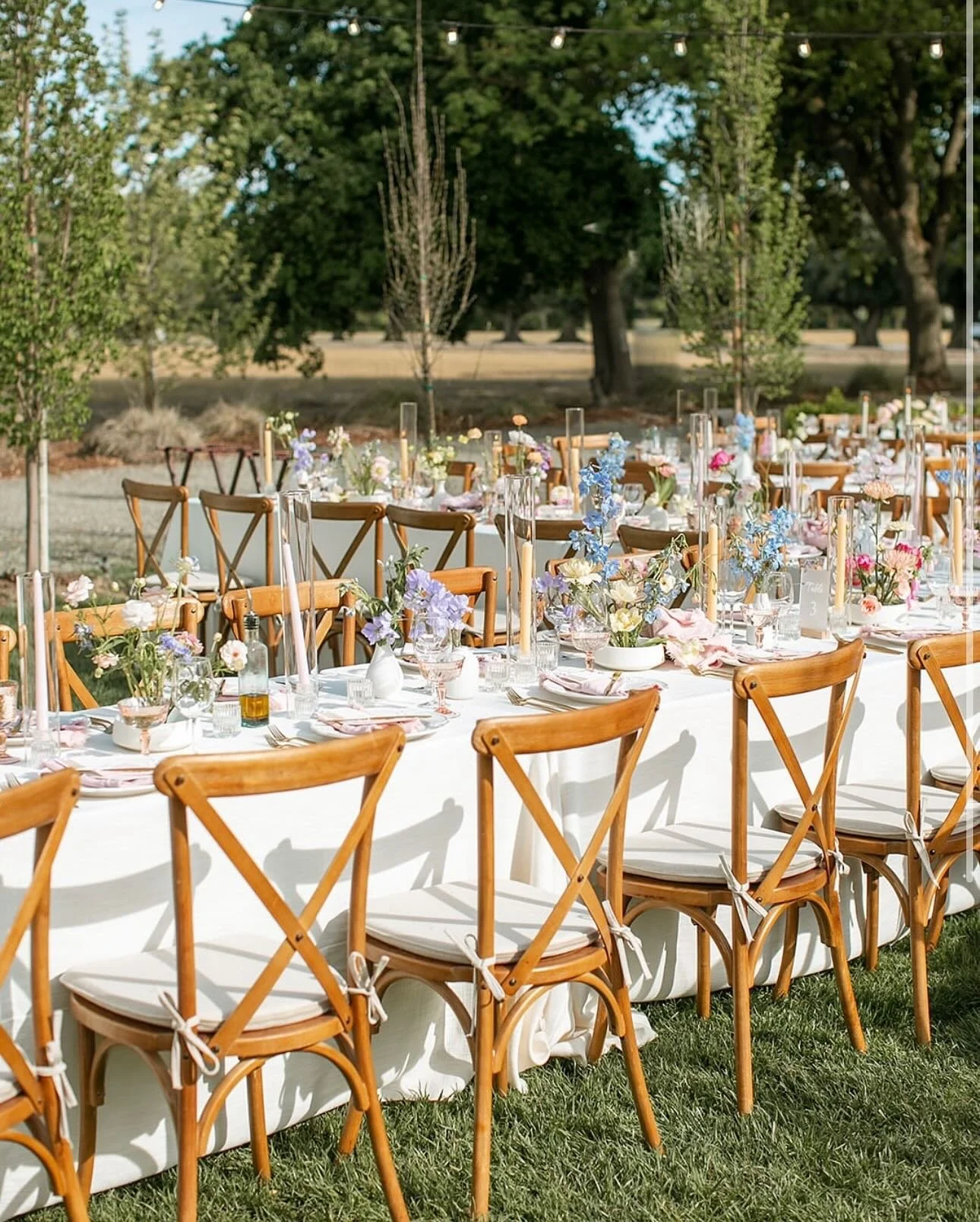 Love is in the details.

Venue: @hiddengrovewoodland
Planning: @haleynyalevents 
Photo: @nicholsphoto 
Floral: @jacquelinechingdesign 
Rentals: @unforgettable.eventrentals  @memorableeventsrentals
