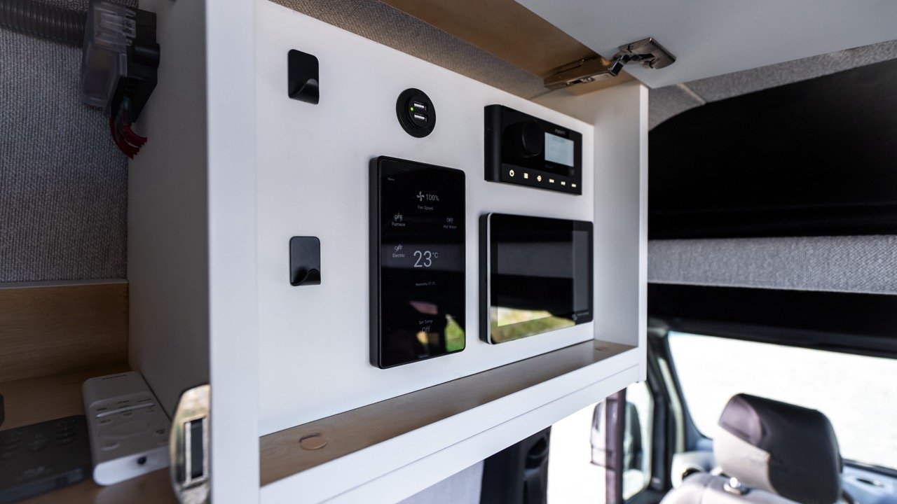 ApexVan1(Interior)-22 Large.jpeg