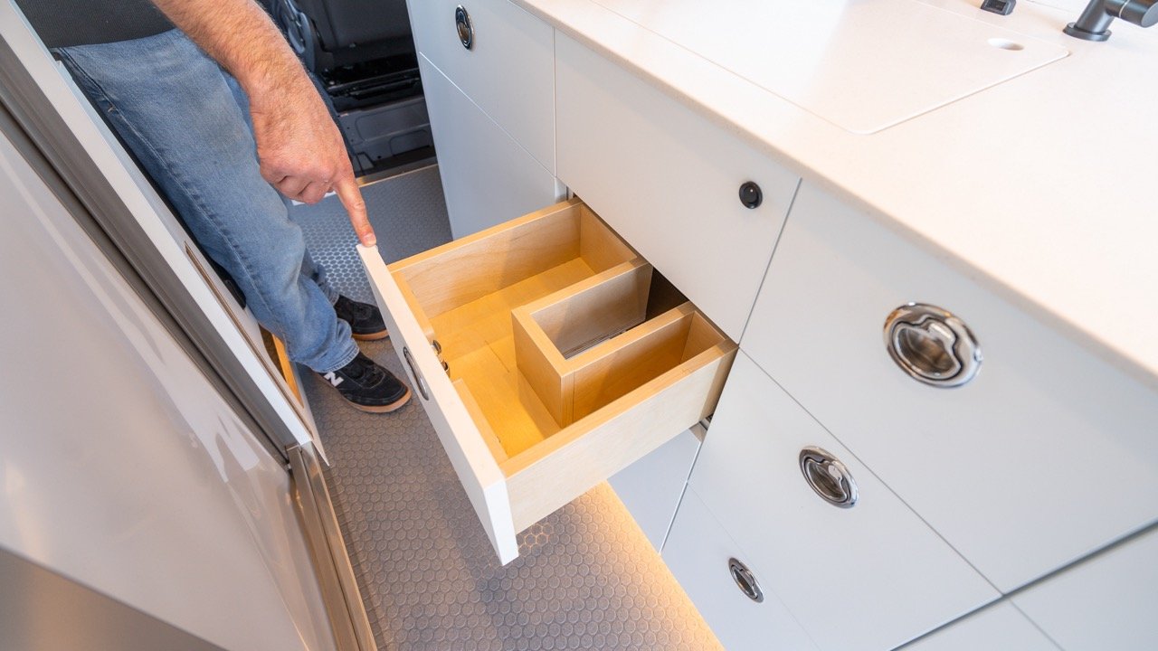 ApexVan1(Interior)-05 Large.jpeg